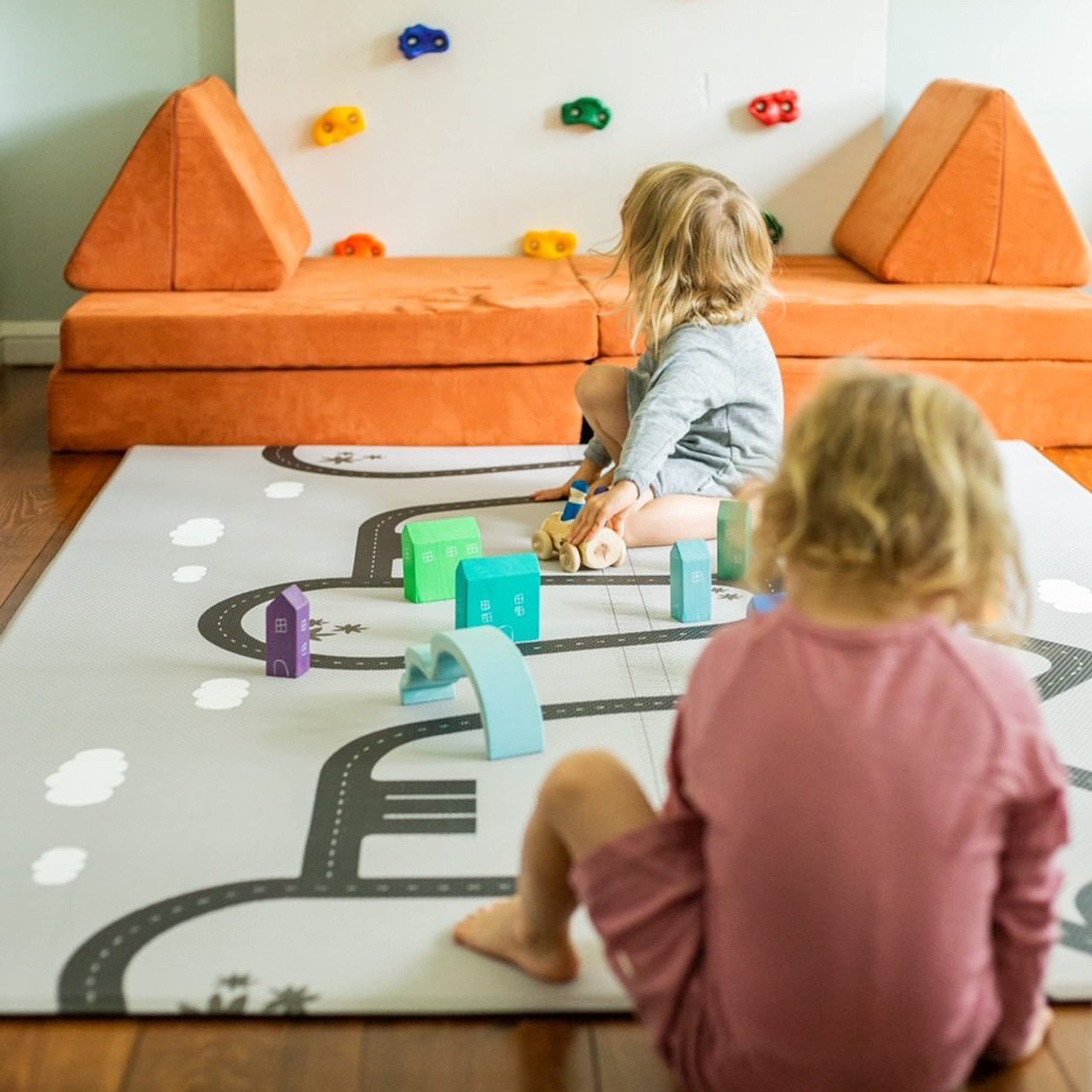 Ruggish Cali Play Rug 4.8x7 ft - Soft Reversible Baby Playmat with Interactive Map, Waterproof & Non-Slip Nursery Rug for Toddlers - Perfect for Playrooms, Daycares & Kids Bedrooms (Grey)