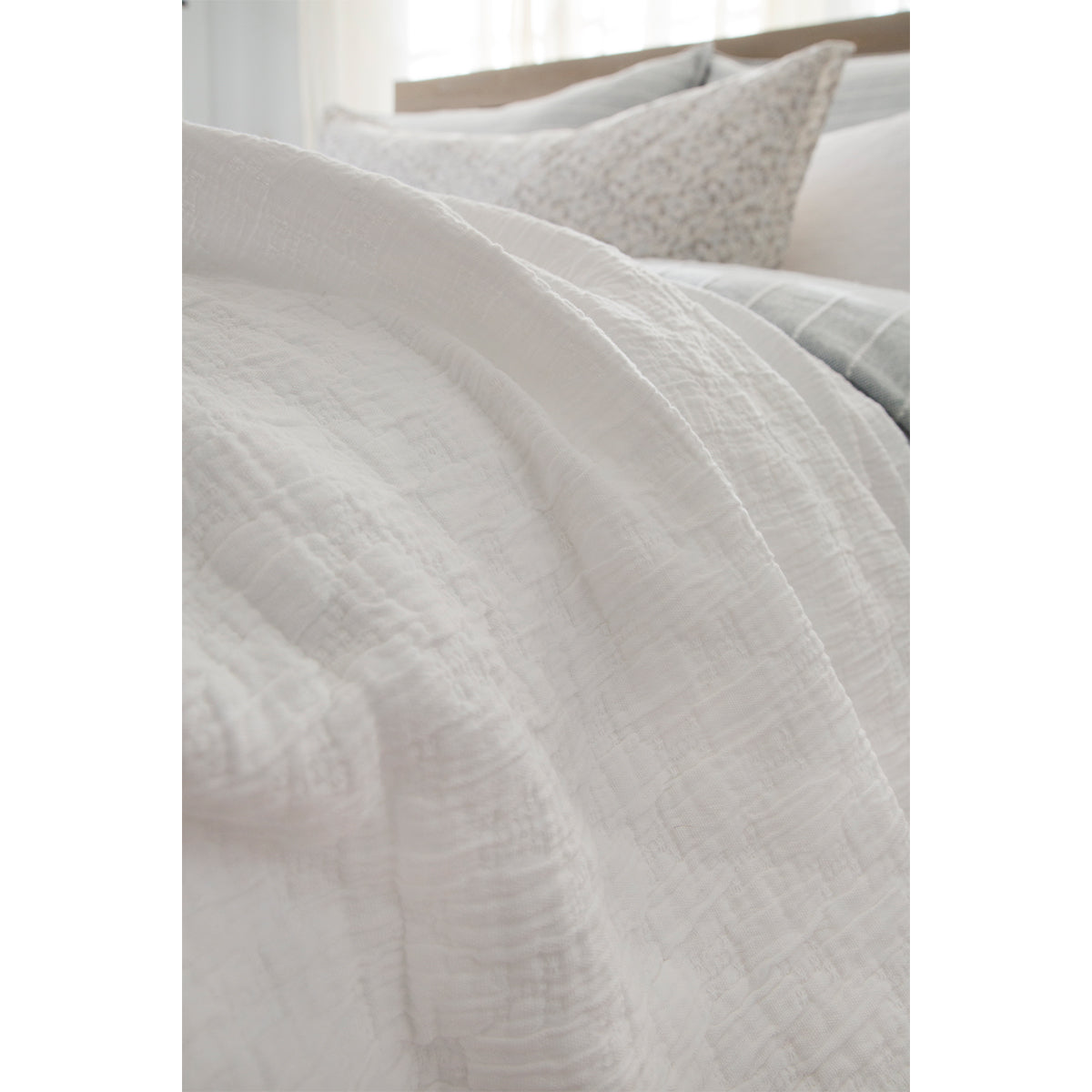 Ojai Matelasse Collection - Luxury Quilted Bedding Set for Home Decor | Perfect for Master Bedroom, Guest Room & Cozy Retreats