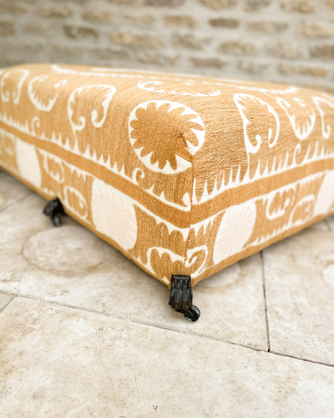 Medium Suzani 047 - Handmade Cotton Suzani Pillow Cover - Boho Home Decor for Living Room, Bedroom & Nursery