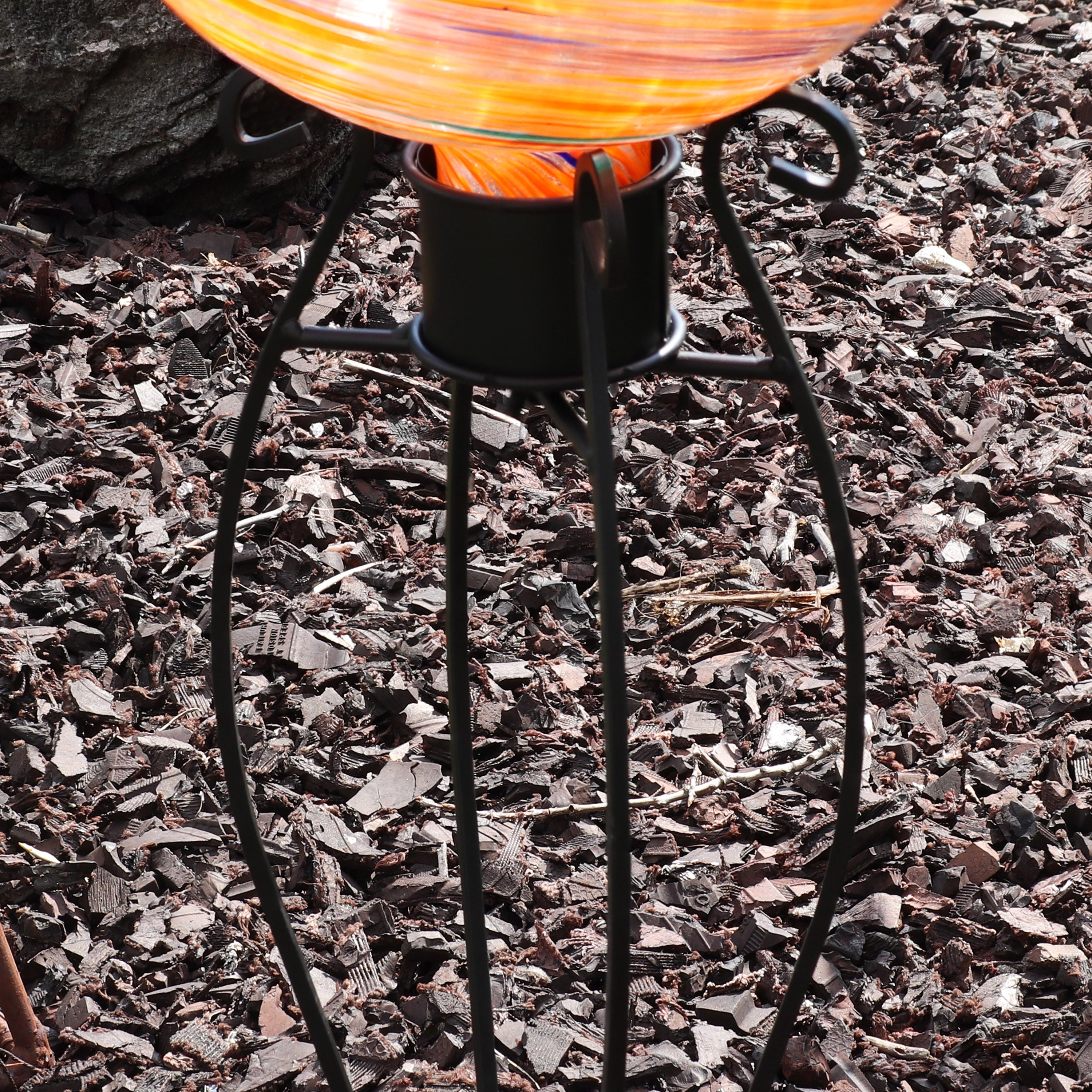 Elegant Black Metal Gazing Ball Stand for Garden Decor - Sunnydaze Graceful Curved Outdoor Ornament Holder - Perfect for Lawn, Patio & Backyard Landscaping