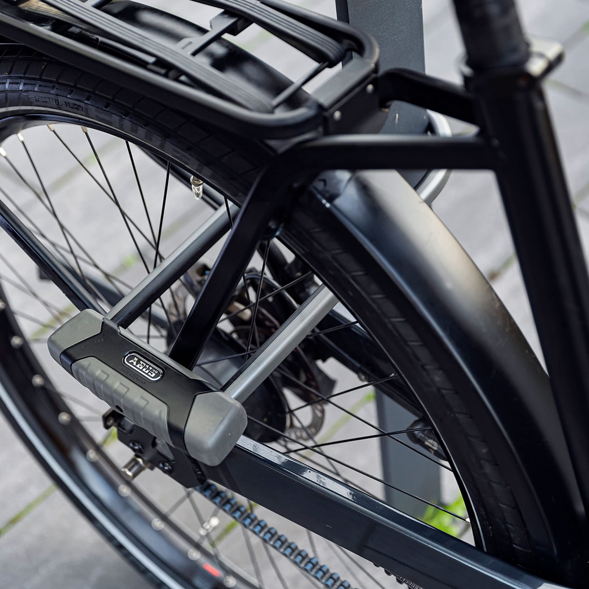 ABUS Granit XPlus 540 U-Lock Bike Lock - High Security Level 15 Anti-Theft Bicycle Lock with XPlus Cylinder (23cm, Black/Grey) - Perfect for Urban Commuting, Bike Parking & Outdoor Cycling Protection
