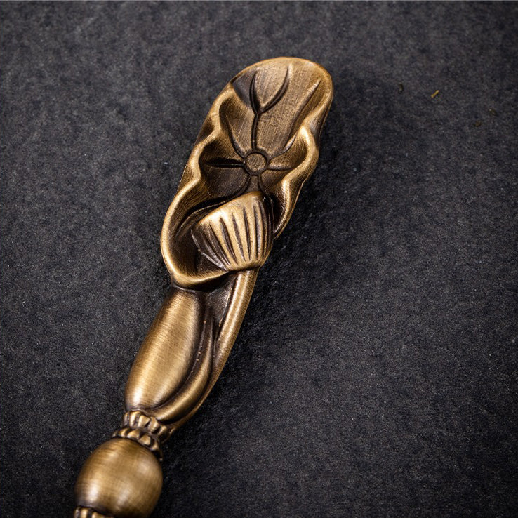 Handmade Brass Tea Holder with Lotus Spoon - Elegant Tea Accessories for Loose Leaf Tea, Perfect for Tea Ceremonies, Home Decor & Gifting