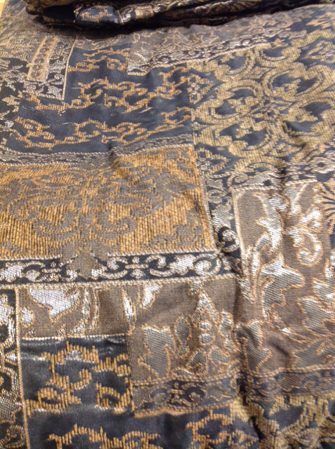 Queen Size 3-Piece Black & Gold Comforter Set - Luxury Bedding for Master Bedroom, Guest Room & Dorm Decor