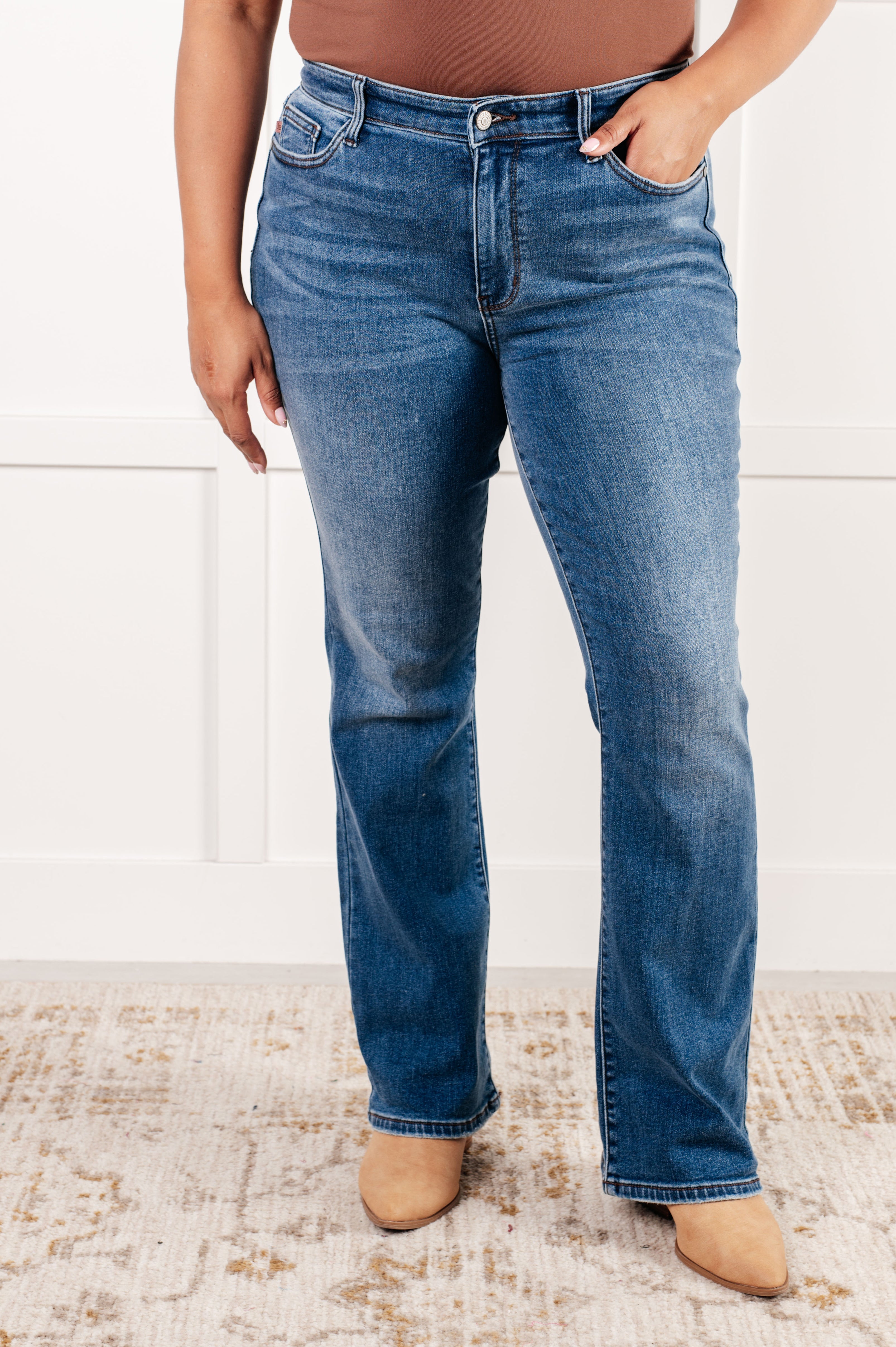 Hannah Mid Rise Thermal Bootcut Jeans for Women - Warm Winter Pants, Stretch Denim, Comfortable & Stylish - Perfect for Cold Weather, Outdoor Activities & Casual Wear