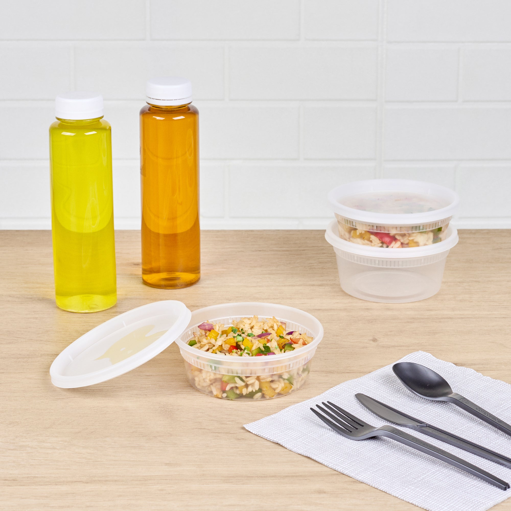 8 oz Round Clear Plastic Soup Containers with Lids (25-Pack) - Microwave Safe, 4.5