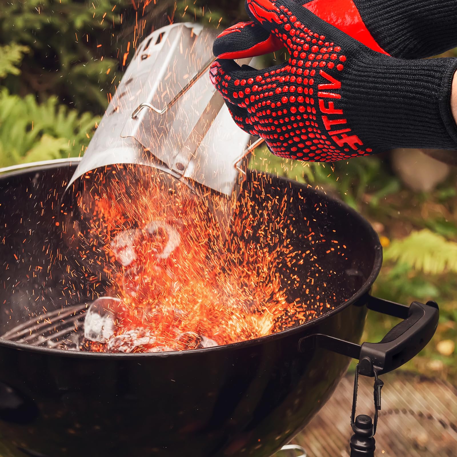 Heat Resistant BBQ Gloves 1472°F - Non-Slip Silicone Oven Mitts for Grilling, Baking, Cooking & Outdoor Camping - Perfect for Backyard BBQs, Fire Pits & Kitchen Safety (Red)