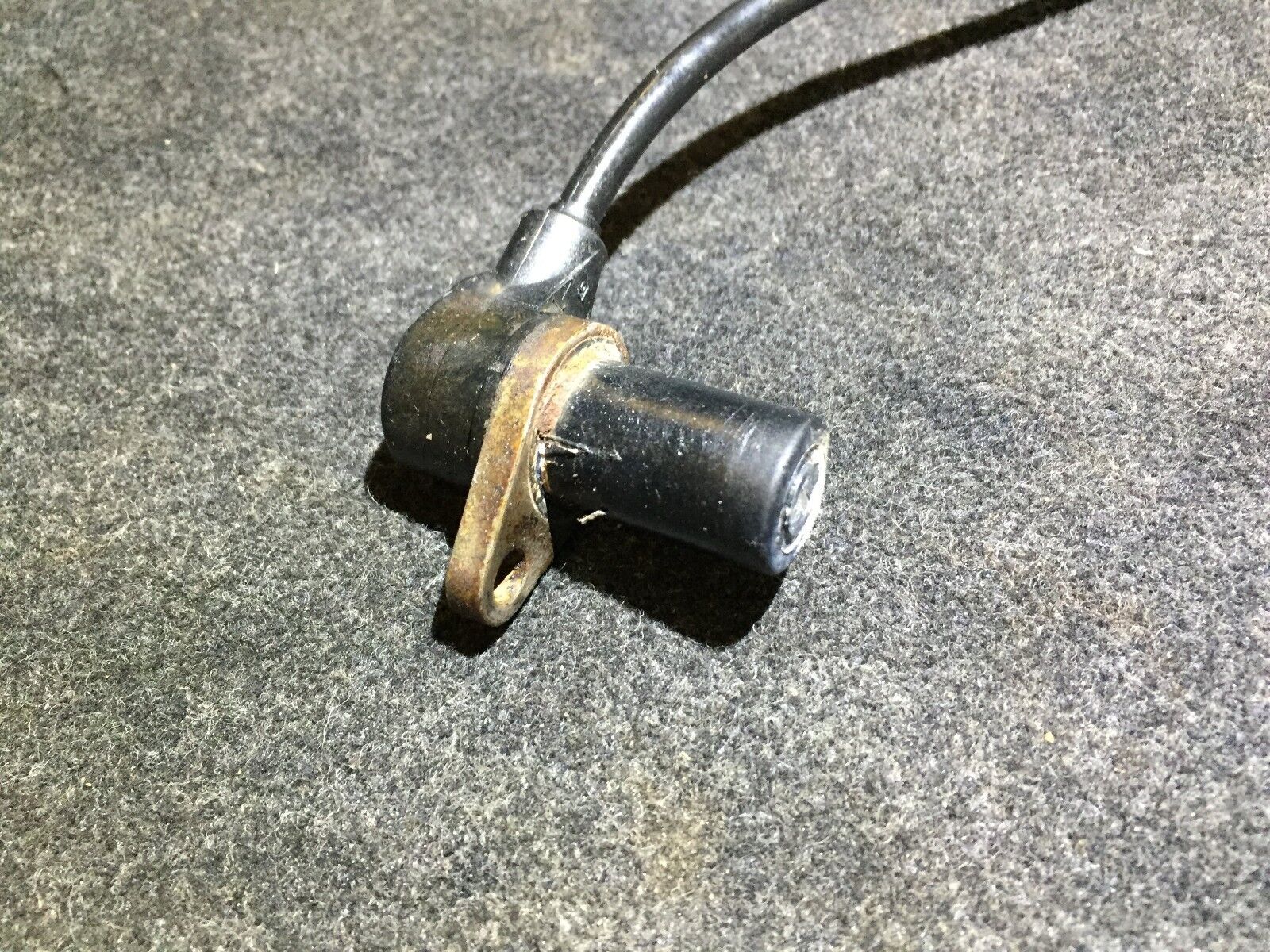 05-08 Audi A4 Right Rear ABS Sensor - OEM Replacement Part - Compatible with 2005 2006 2007 2008 Models - Perfect for ABS System Repair & Maintenance