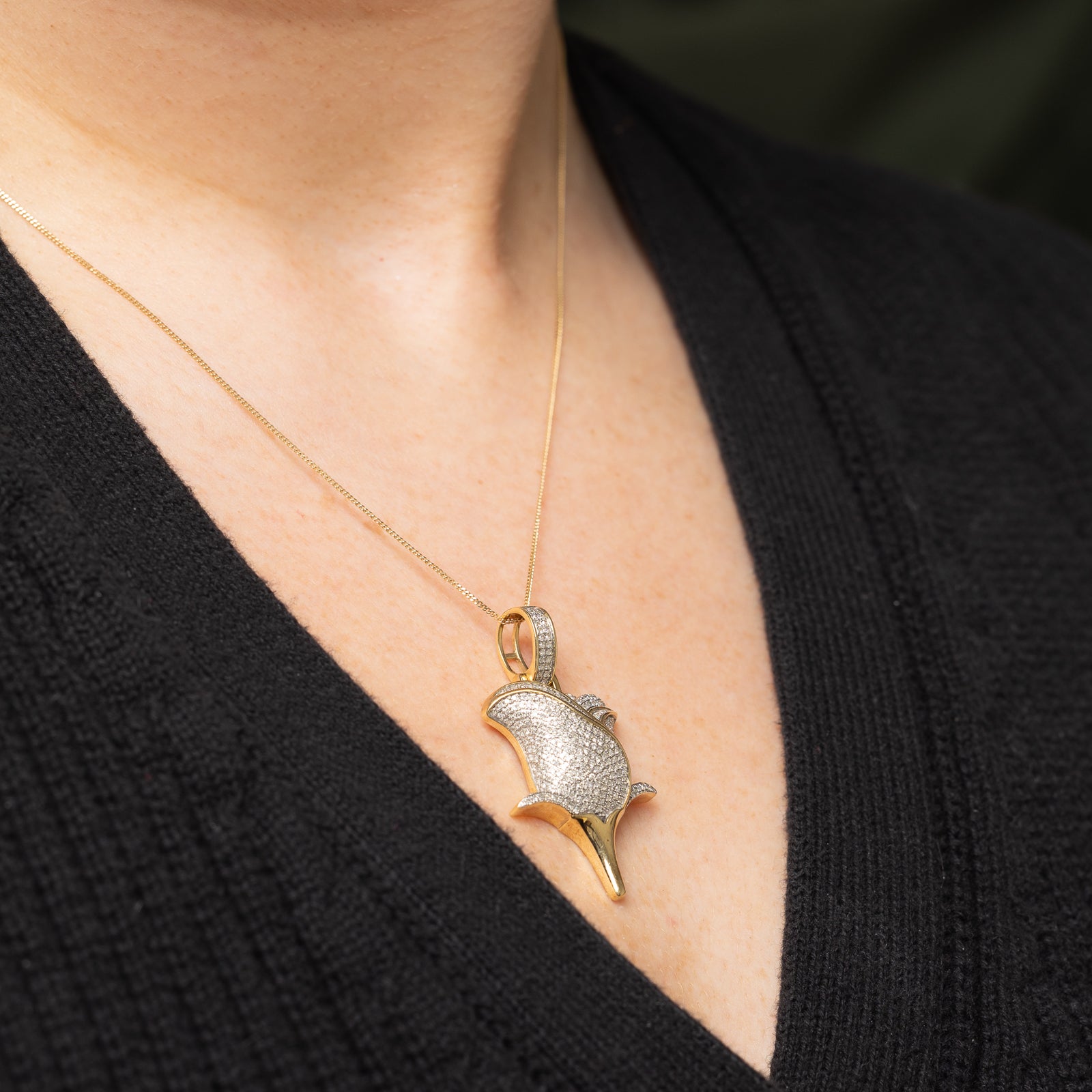 1.05ctw Diamond Rose Pendant Necklace in 18K Gold - Elegant Jewelry Gift for Women, Perfect for Valentine's Day, Anniversary & Special Occasions