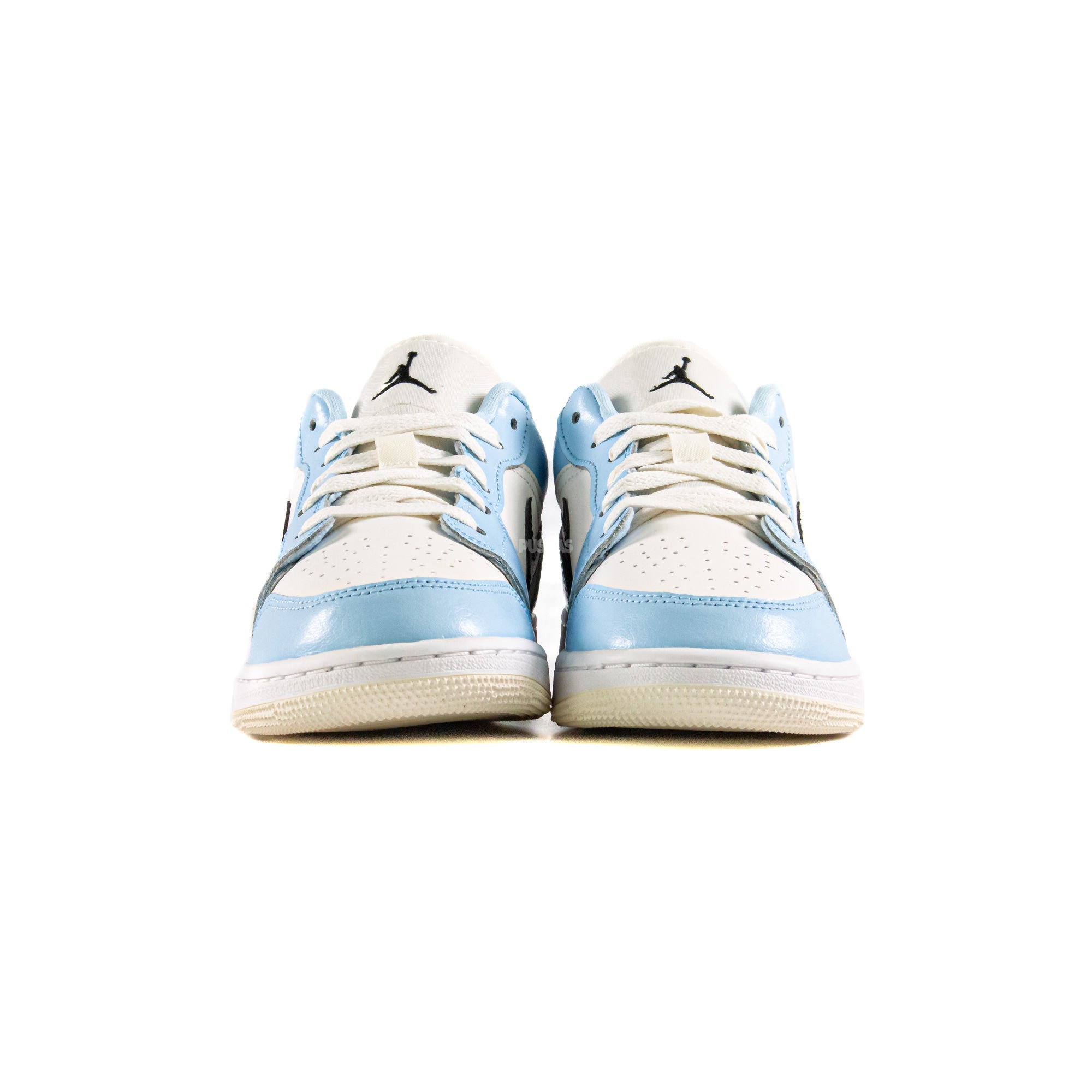 Air Jordan 1 Low 'Ice Blue Black' GS Sneakers for Girls (2022) - Lightweight Basketball Shoes for School, Sports & Casual Wear