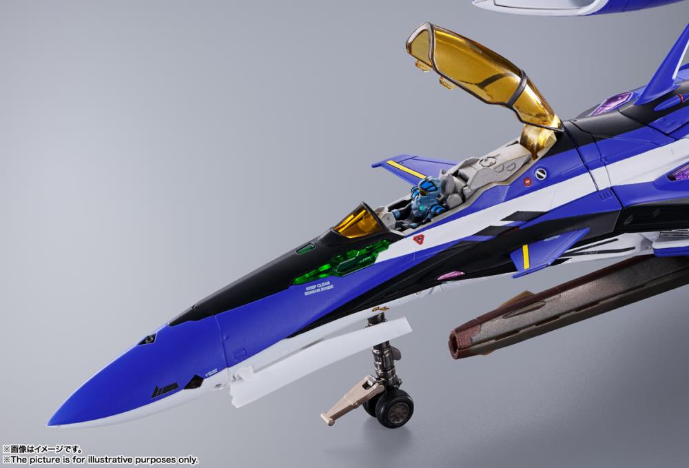 Bandai DX Chogokin Macross Delta YF-29 Durandal Valkyrie Maximilian Jenius Ver. Action Figure Toy - Collectible Robot Model for Anime Fans & Display