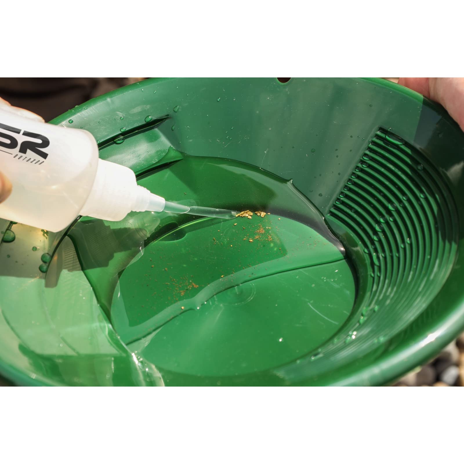 **ASR Outdoor 6-Piece Gold Prospecting Kit - Sluice Box, Pan, Vial, Snifter, Trowel & Hooks for Metal Detecting & Treasure Hunting - Perfect for Outdoor Adventures & Gold Mining**