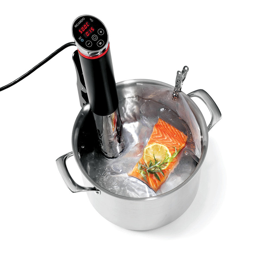 RICARDO Sous Vide Precision Cooker 62912 - Professional Immersion Circulator for Perfect Steaks, Chicken & Fish - Ideal for Home Chefs & Sous Vide Cooking Enthusiasts