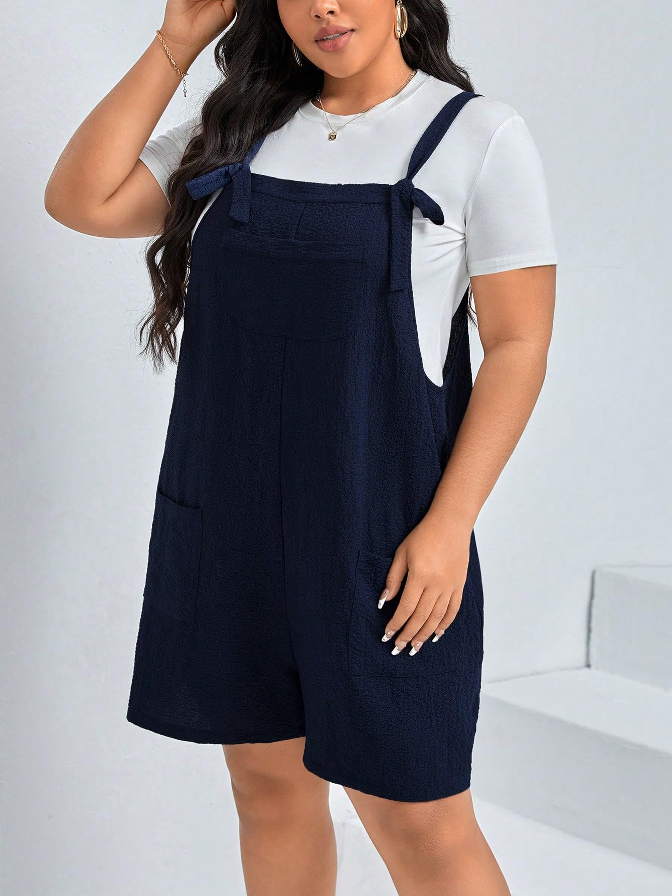 WDIRARA Women's Plus Size Sleeveless Square Neck Romper Jumpsuit with Front Pocket & Knot Detail - Casual Summer Outfit for Beach, Vacation & Streetwear