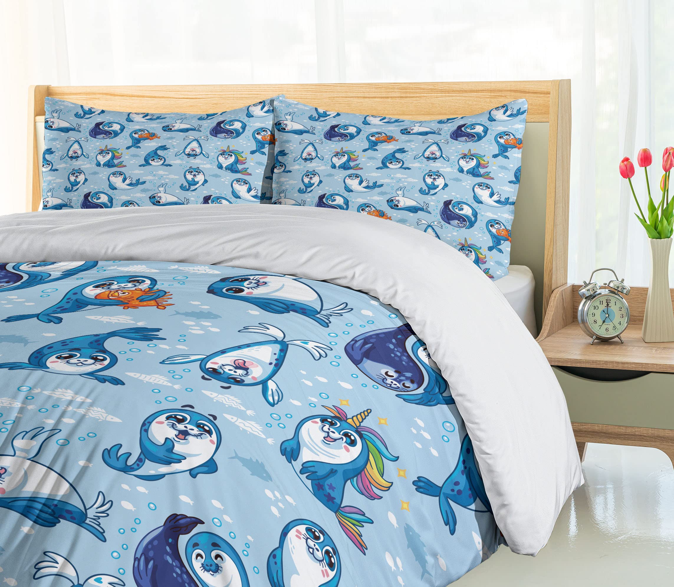 Ambesonne Sea Animals Duvet Cover Set - Seal Pup & Aquatic Wildlife Design with Water Bubbles, 3 Piece Queen Size Bedding Set with 2 Pillow Shams, Blue White Marigold - Perfect for Kids' Rooms, Beach Themed Bedrooms & Ocean Lovers' Home Decor