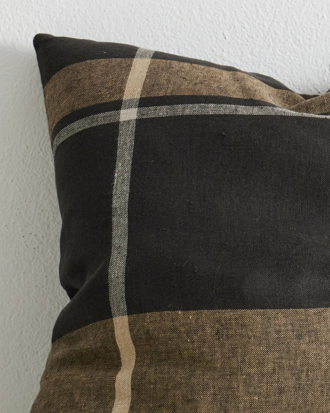 Premium Dante Cushion in Midnight Black - Ultra Soft Throw Pillow for Sofa, Bed & Home Decor - Perfect for Living Room, Bedroom & Cozy Reading Nook