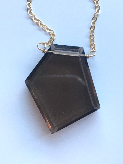 Natural Smoky Quartz Necklace for Women - Healing Crystal Jewelry with Root Chakra & Grounding Properties - Elegant Smokey Quartz Pendant for Meditation, Energy Work & Spiritual Protection