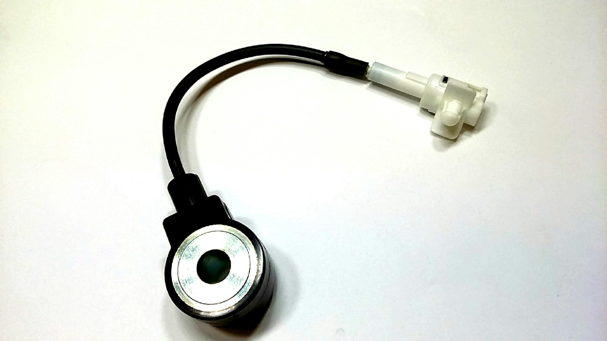 Genuine Subaru Knock Sensor (22060AA031) - OEM Replacement Part for Improved Engine Performance - Perfect for Subaru Impreza, Forester, Outback & Legacy Models