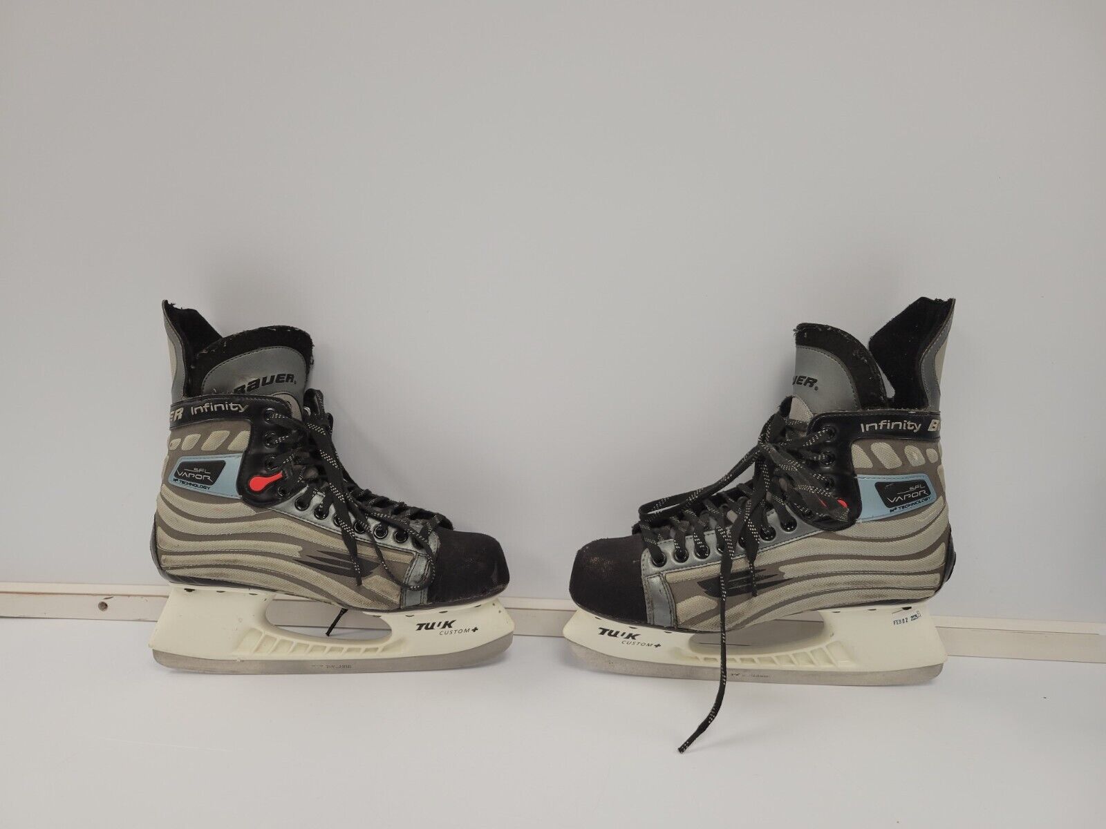 Bauer SFL Vapor Hockey Skates Size 10D - Professional Ice Skates for Men - Perfect for Hockey Games, Training & Ice Rink Performance