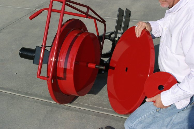 Heavy Duty Hydraulic Wire Winder with High Tensile Steel Reel - Tractor Mount for Cat. 1, 2 & 3 Hitch - Perfect for Fencing, Vineyard Trellising & Farm Maintenance