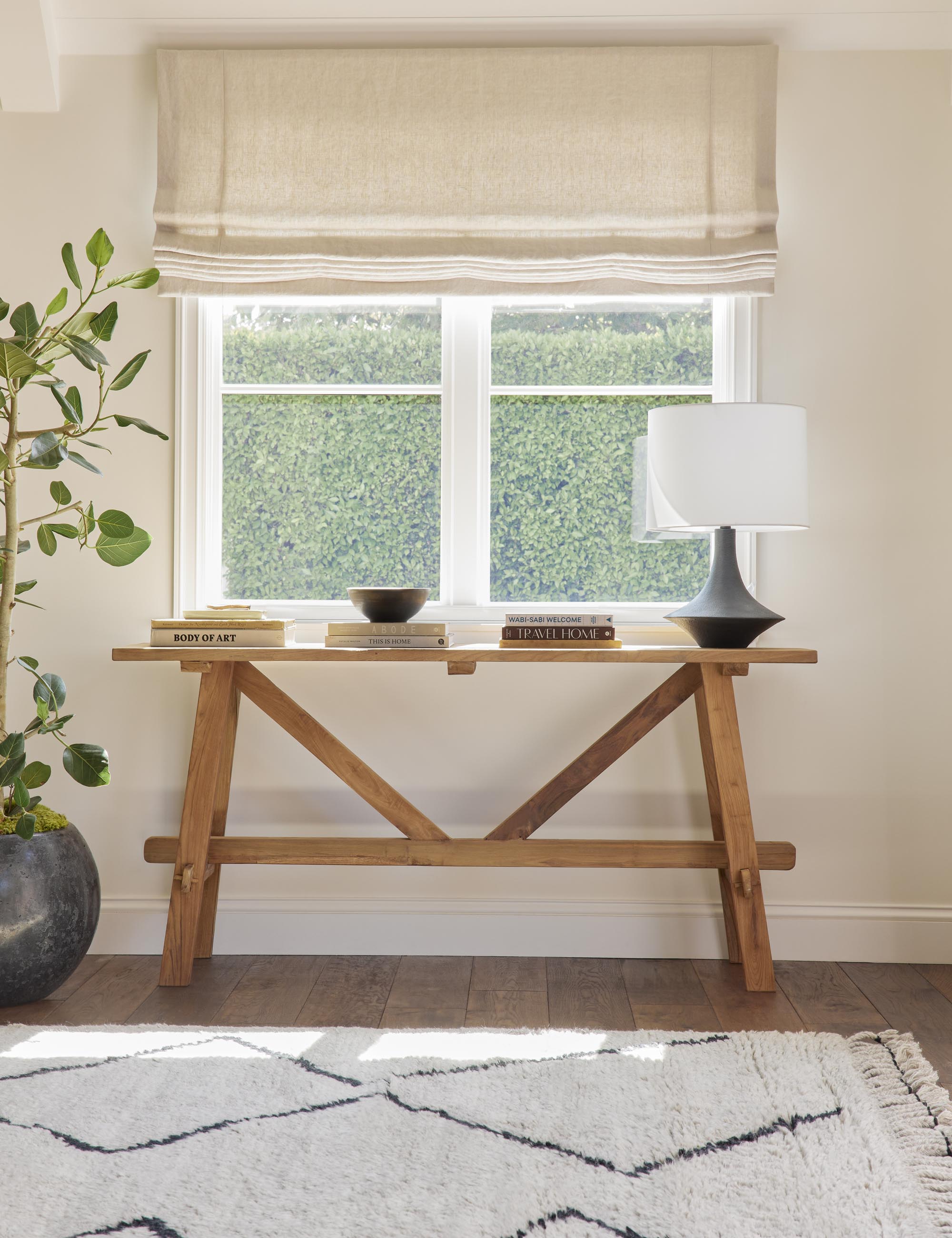 Modern Arlene Console Table - Entryway Sofa Table with Storage Shelf - Perfect for Hallway, Living Room & Bedroom Decor