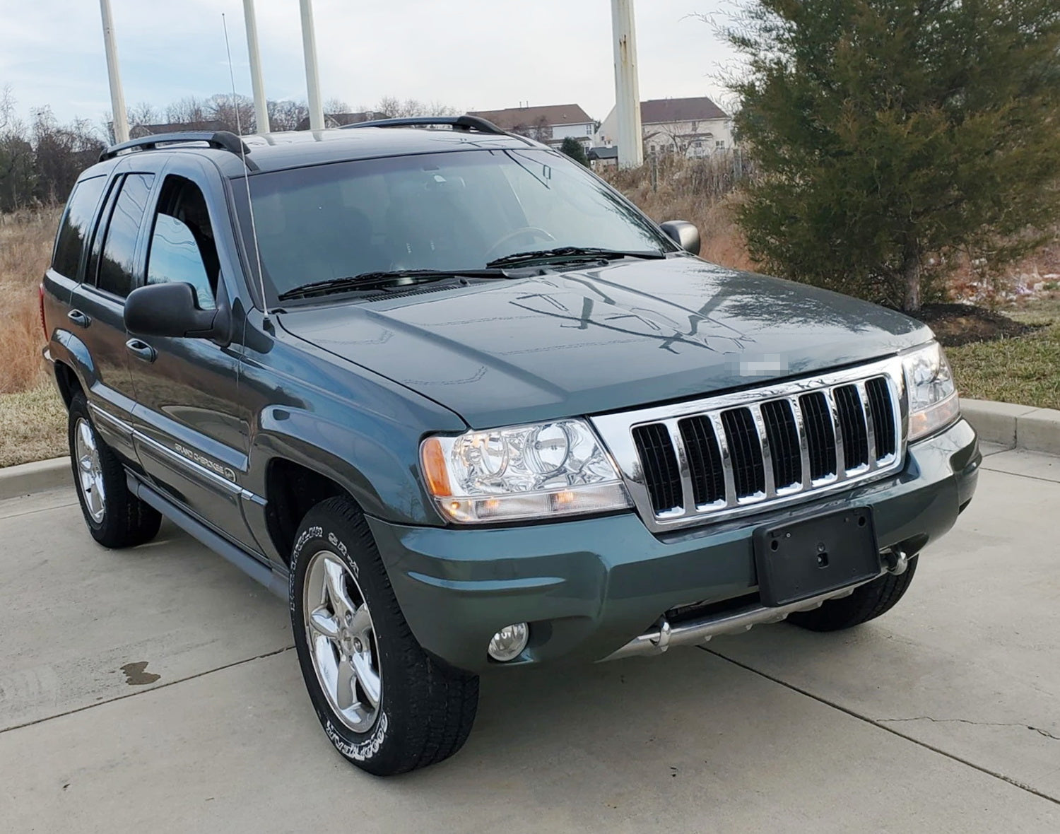 (2) OE Spec Clear Lens Fog Light Assemblies with Bulbs for 2004 Jeep Grand Cherokee - Perfect for Night Driving & Off-Road Adventures