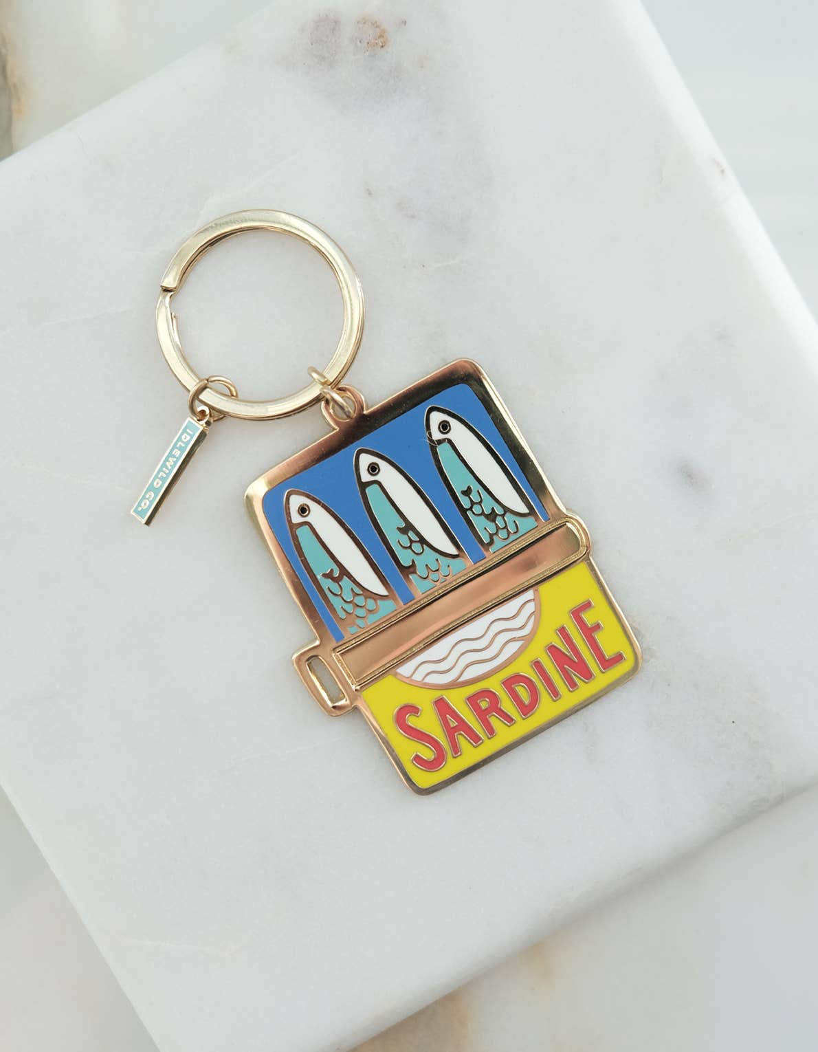 Premium Tinned Fish Enamel Keychain - Vintage Style Cute Fish Keyring - Perfect for Backpacks, Gifts & Fishing Enthusiasts