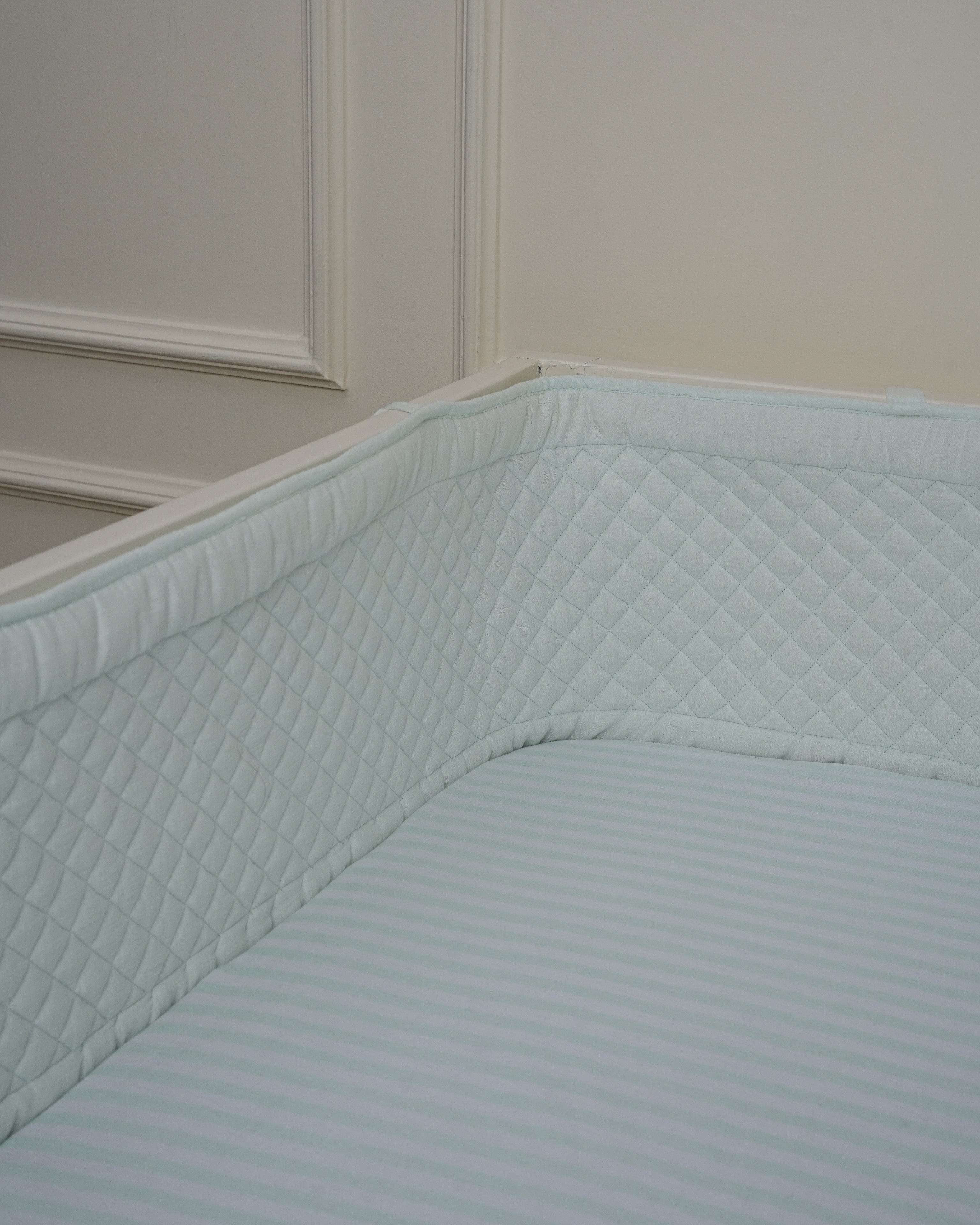Soft Baby Cot Bumper in Mint Green - Breathable Mesh Crib Bumper for Safe & Comfortable Nursery Decor | Perfect for Newborns & Toddlers