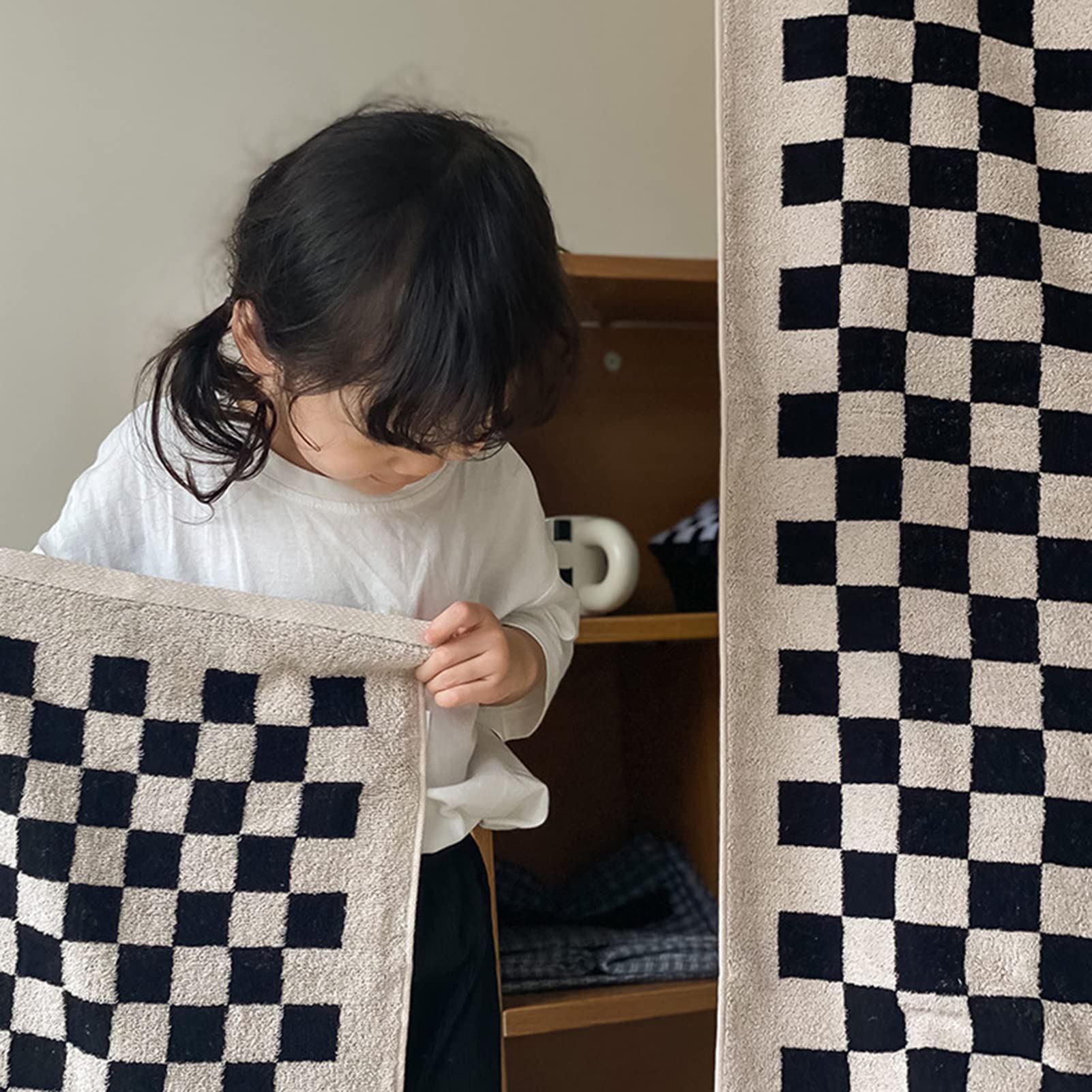 Minimalist Black and White Checkered Hand Towels - Soft Bath Towel Set for Bathroom, Dorm & Teens - Perfect for Spa, Gym, and Everyday Use