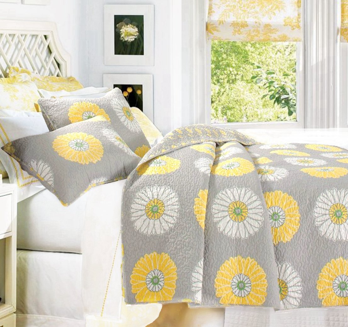 Hypoallergenic Polyester Microfiber 3-Piece Quilt Set - Full/Queen Size Gray with White & Yellow Sunflower Design | Soft Bedroom Bedding for Cozy Sleep & Home Decor