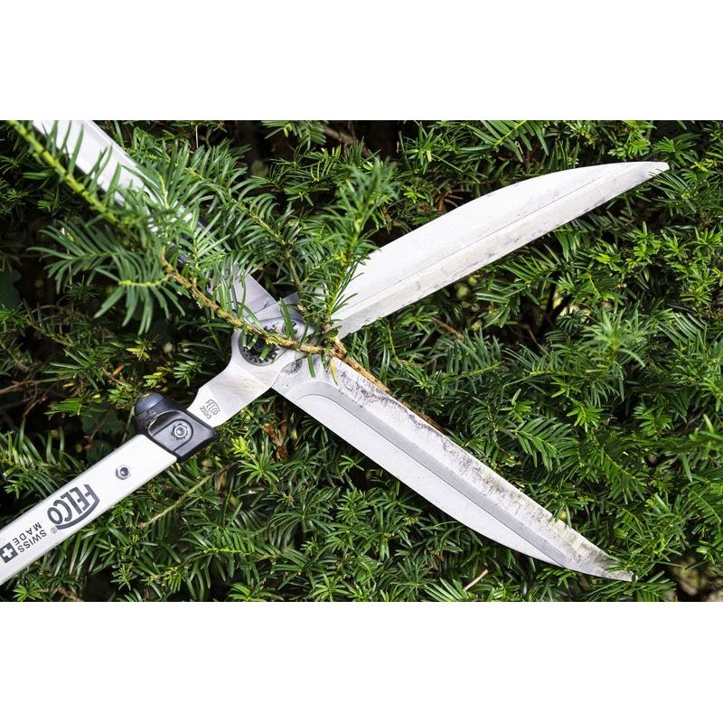 FELCO 250 63 Professional Hedge Shears - 24.8 Inch (63cm) Gardening Pruning Tool for Shrubs, Bushes & Hedges - Perfect for Landscaping, Garden Maintenance & Professional Use
