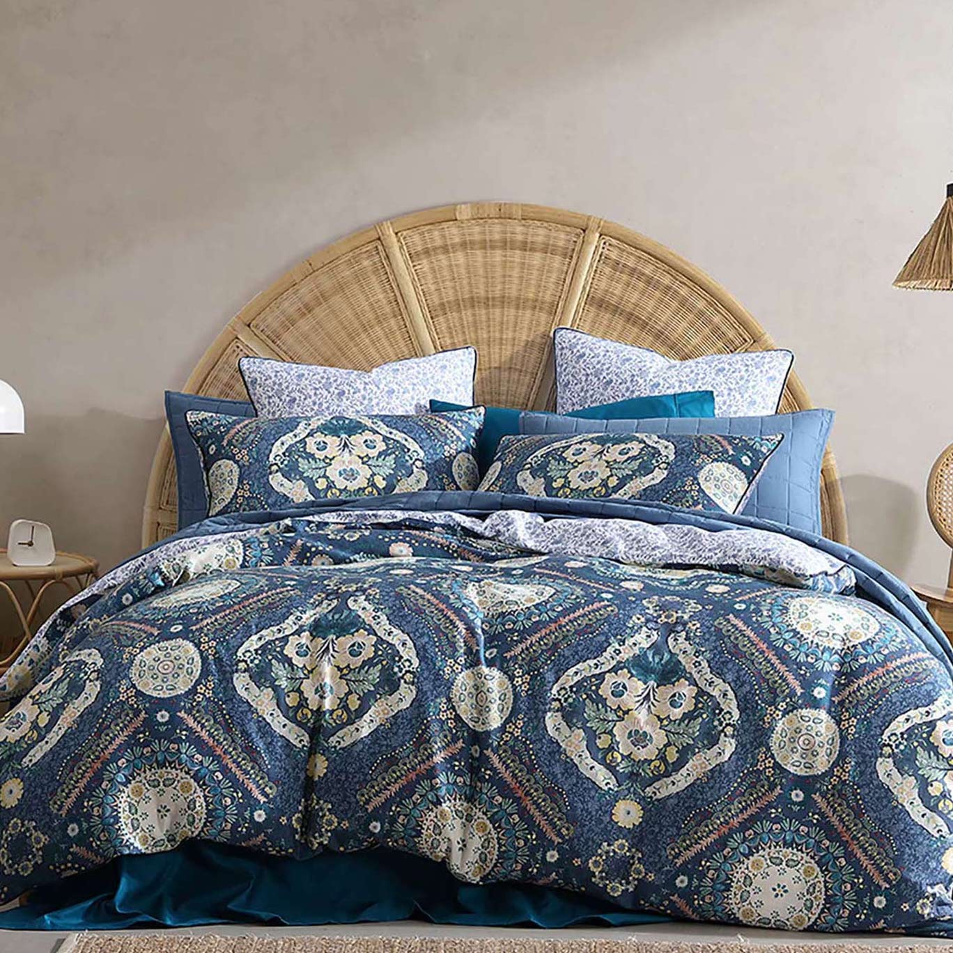 Premium Kashmir Mid Blue Quilt Cover Set - King Size Luxury Bedding by Logan & Mason | Soft Breathable Cotton for All-Season Comfort | Perfect for Master Bedroom, Guest Room & Hotel Decor