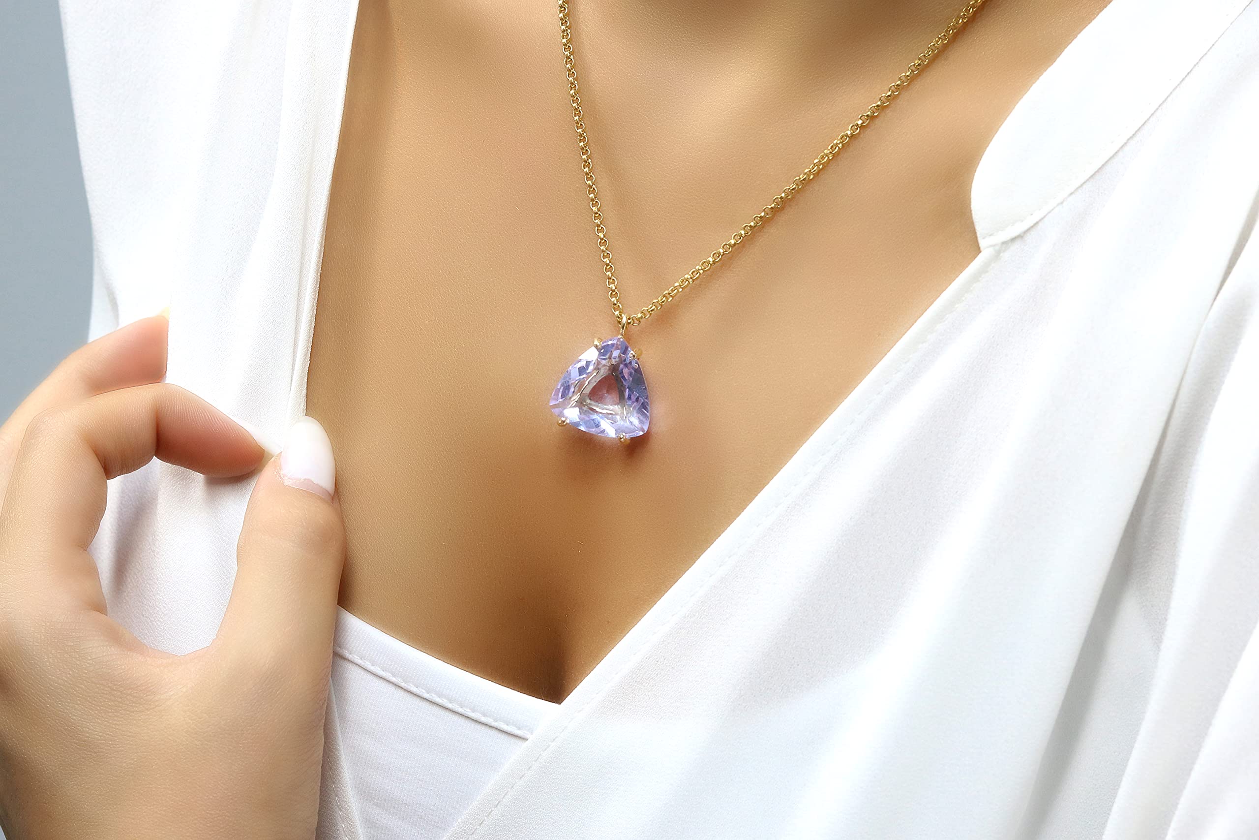 Tanzanite Anemone Necklace in Gold - Handmade Bridal Jewelry, Crystal Statement Pendant Necklace, December Birthstone Gift - Perfect for Weddings, Anniversaries & Special Occasions