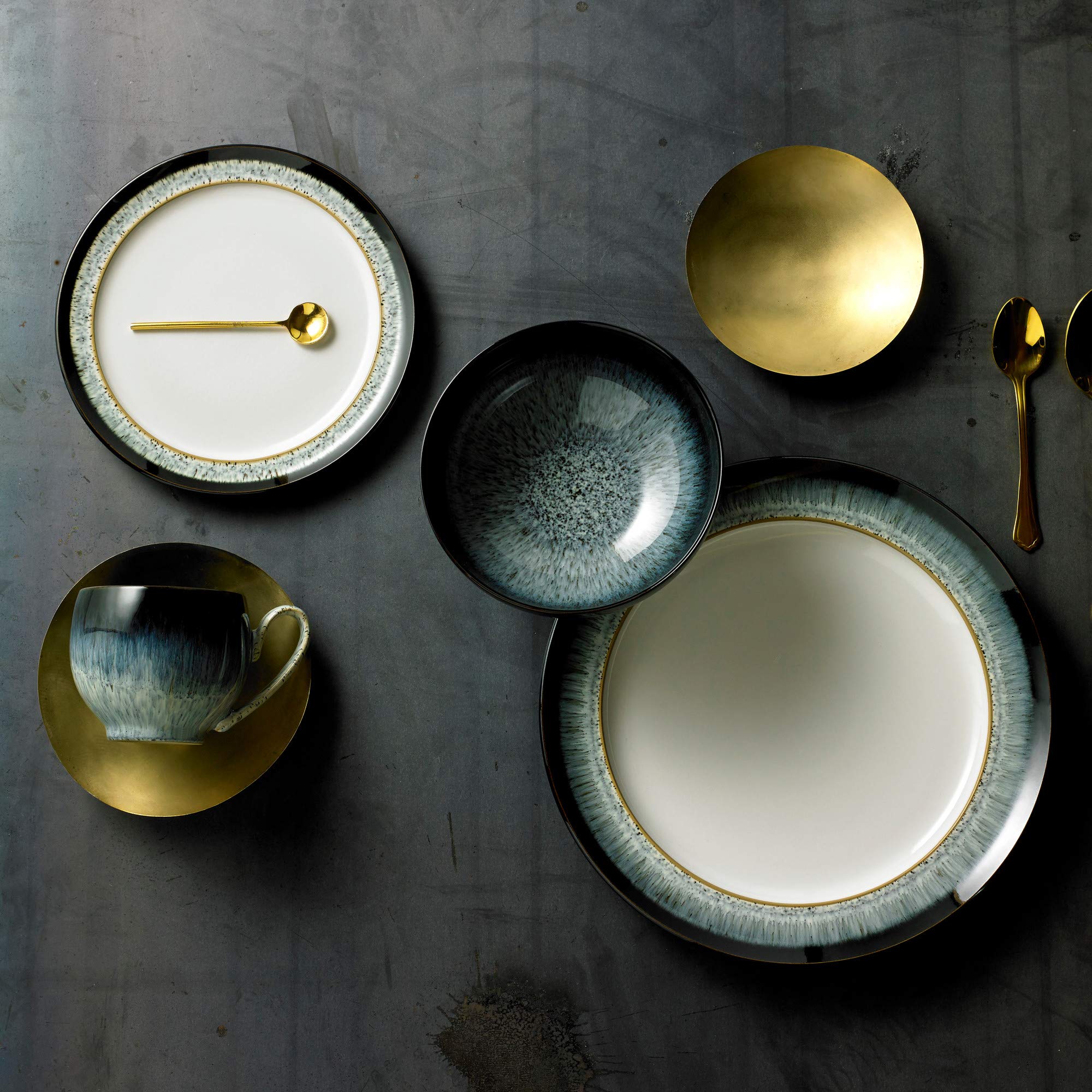 Denby Halo 2-Piece Dinner Plates Set - 28cm Black, Grey & White Ceramic Stoneware - Dishwasher & Microwave Safe, Chip & Crack Resistant - Elegant Tableware for Everyday Dining & Special Occasions