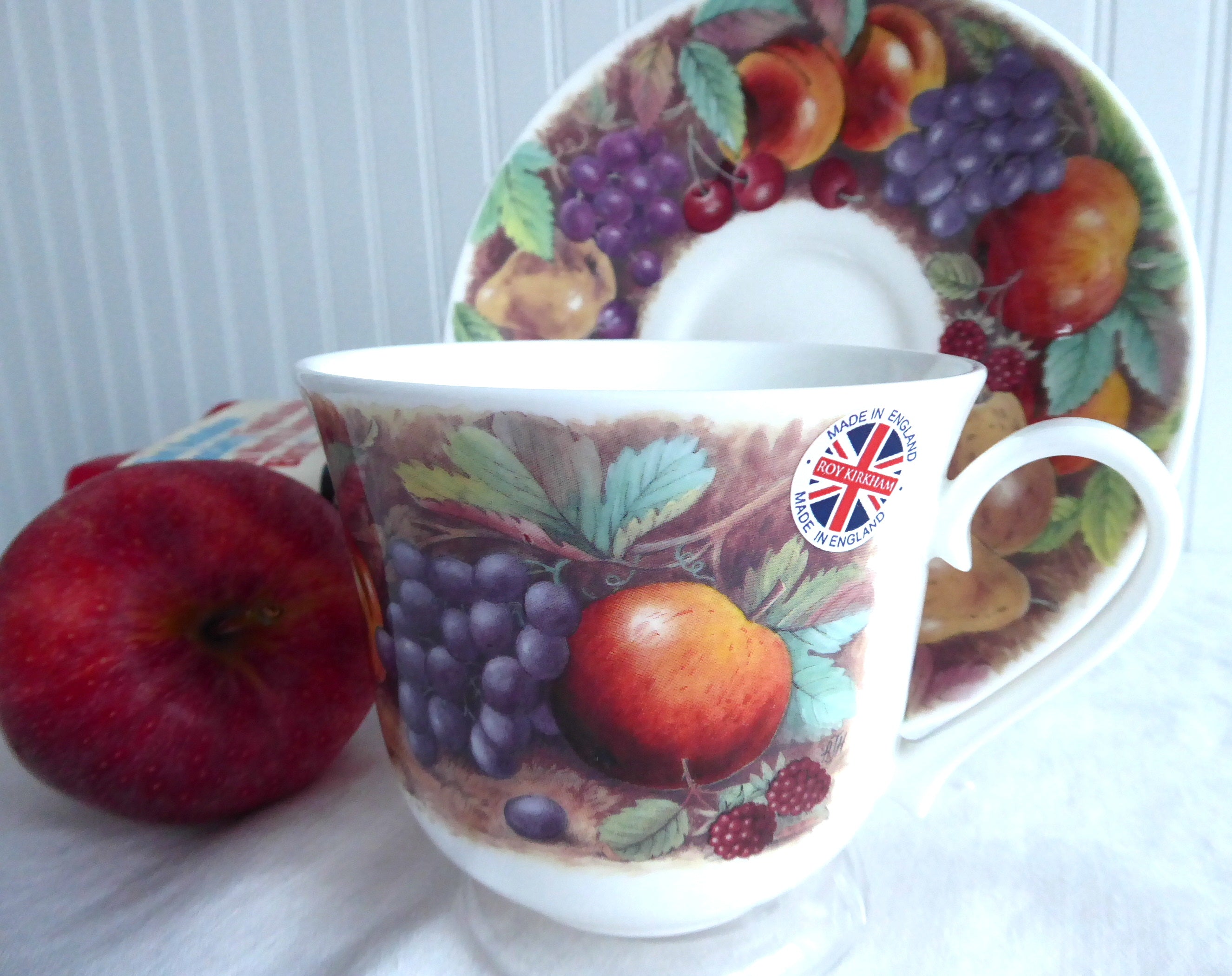 Roy Kirkham Bone China Breakfast Cup and Saucer Set - Classic Fruit Design with Apples & Grapes - Perfect for Tea, Coffee, and Elegant Morning Dining