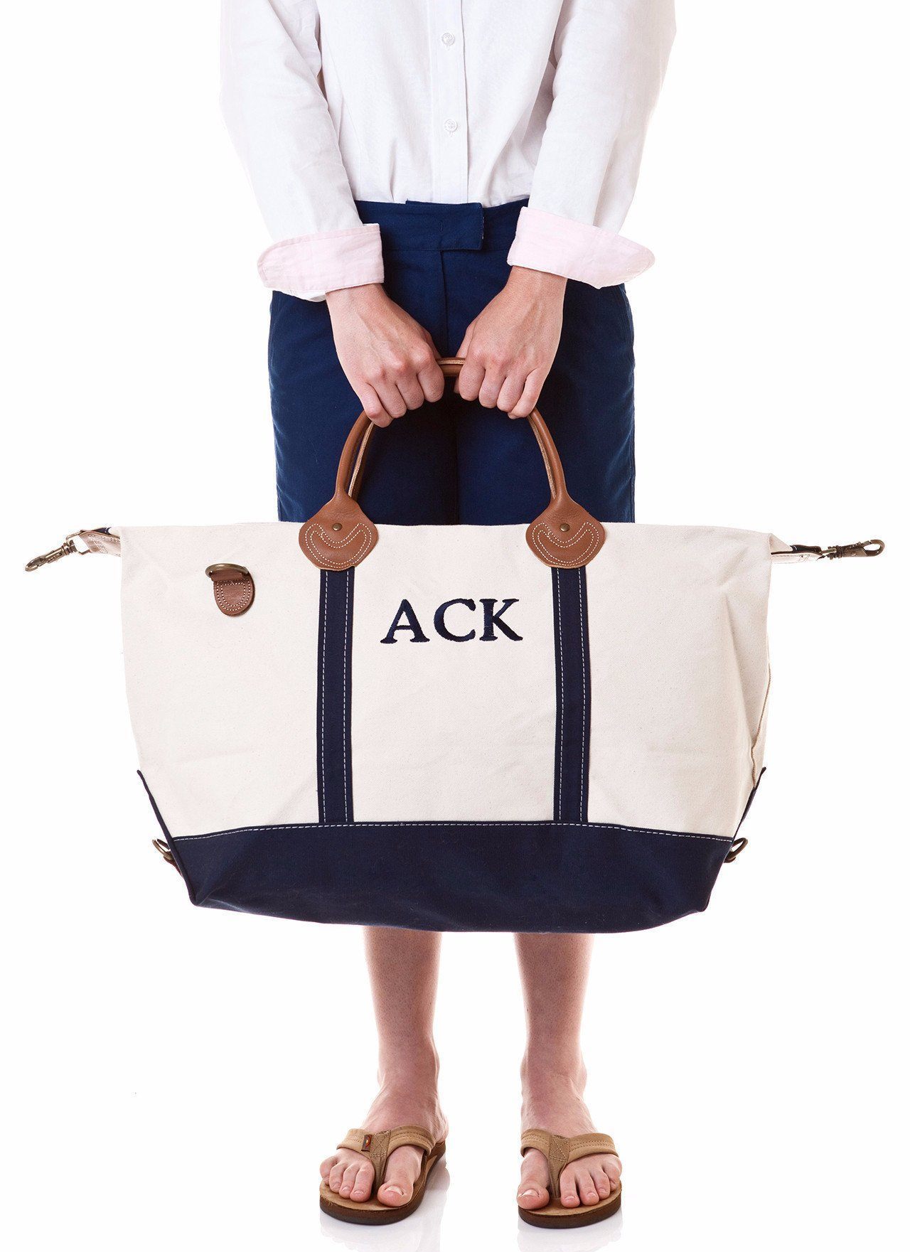 Stylish Navy Weekender Tote Bag for Women - Large Travel Carryall with Pockets - Perfect for Weekend Getaways, Beach Trips & Gym Essentials
