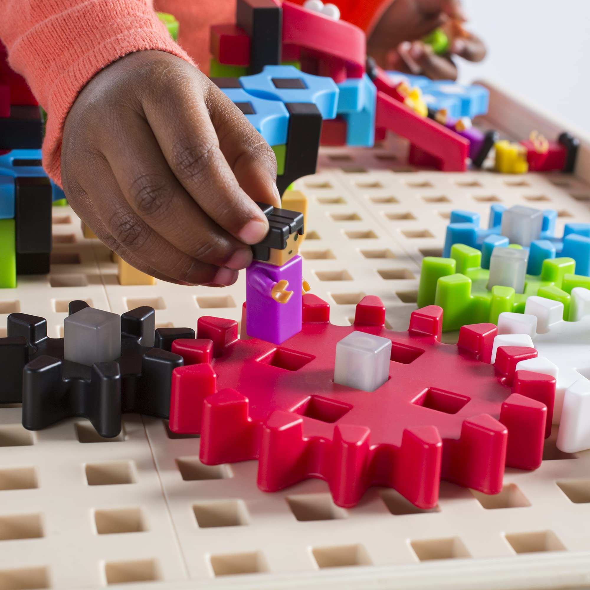 Guidecraft IO Blocks Center: 458-Piece STEM Building Toy Set with 400 IO Blocks, 4 Storage Bins & Activity Table - Educational Construction Kit for Toddlers & Kids | Perfect for Classroom Learning, Homeschooling & Creative Play