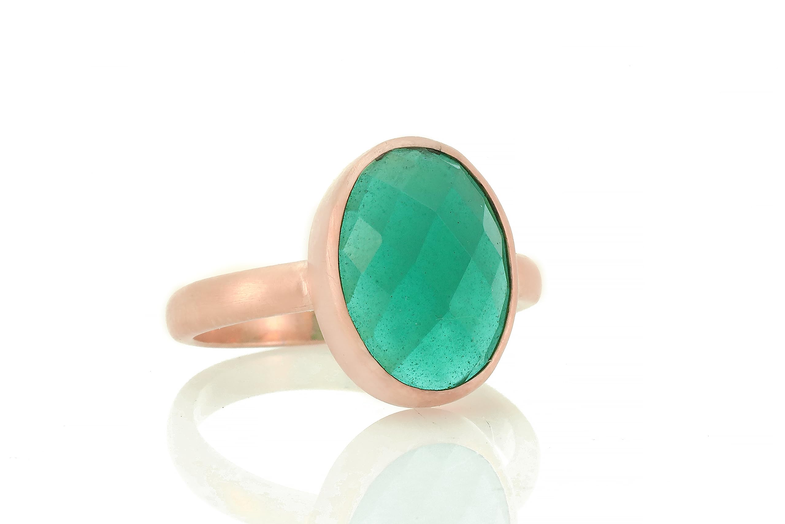 Elegant Green Onyx Gold Ring - Bezel Set Stackable Jewelry for Women - Perfect for Parties & Gifting
