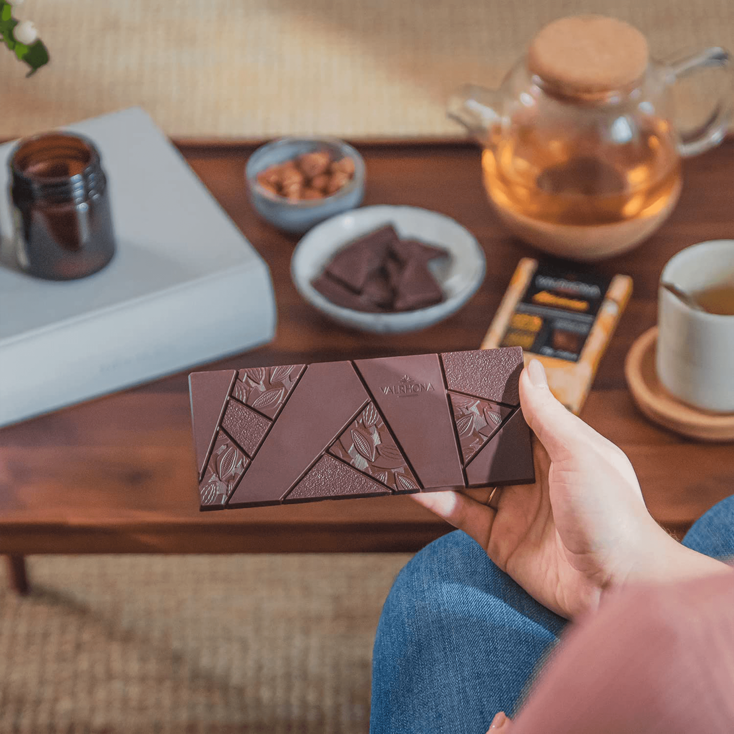 Valrhona Grand Cru Abinao 85% Dark Chocolate Bar - Premium Baking & Gourmet Cooking Chocolate for Desserts, Gifts & Professional Chefs