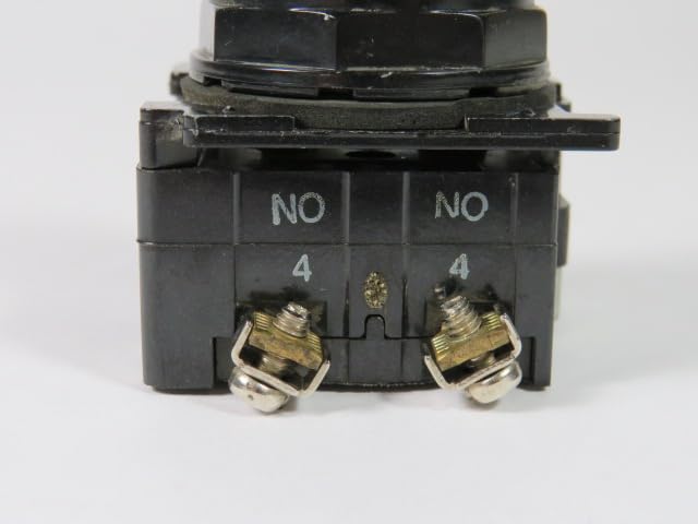Cutler-Hammer E34VHBK1-2X 3-Position Selector Switch 2NO Black - Heavy Duty Industrial Control for Machinery & Equipment