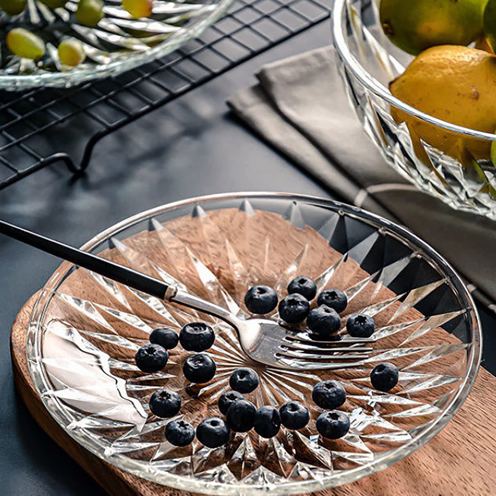 Hiceeden 12-Piece Set of 8-Inch Crystal Clear Glass Salad Plates - Elegant Round Dessert Plates for Restaurants, Parties, Fruits & Snacks - Perfect for Dinner Parties, Wedding Receptions & Holiday Entertaining