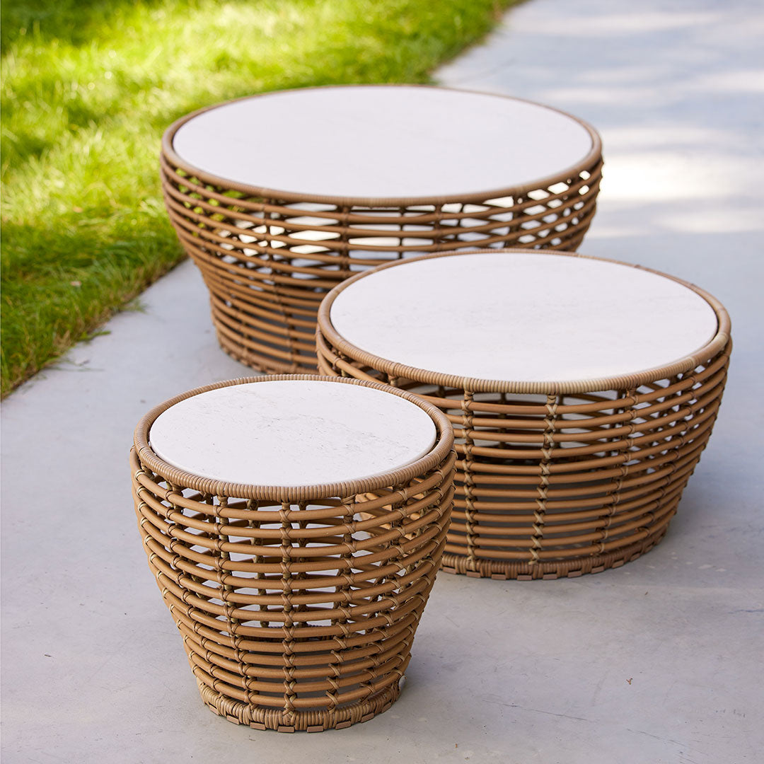 Outdoor Wicker Coffee Table - Large Rattan Patio Furniture for Garden, Porch, Poolside & Backyard Relaxation