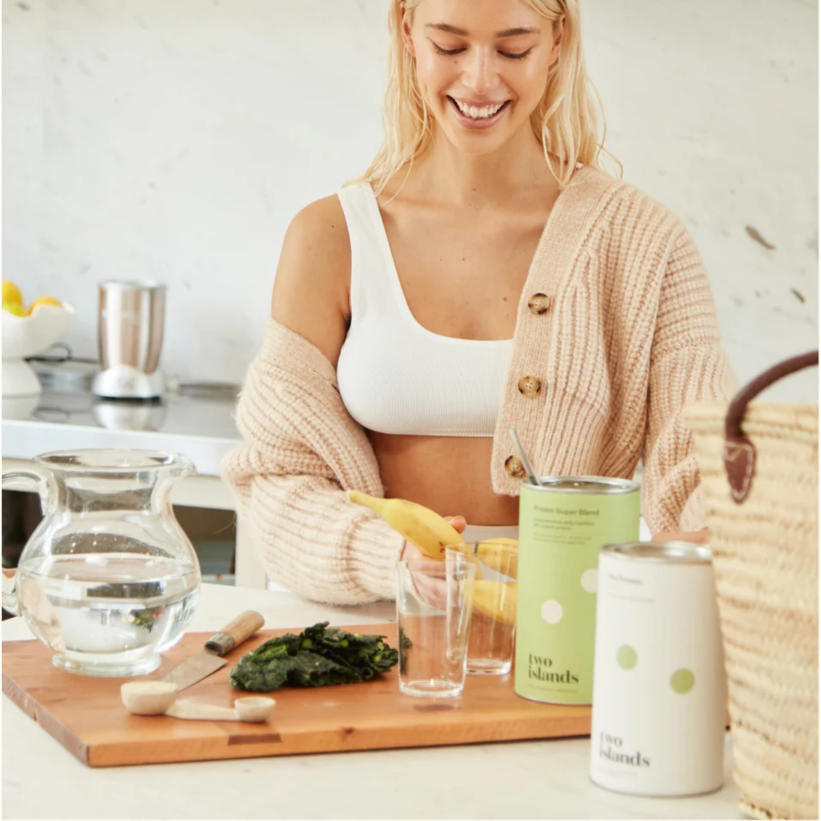 Premium Protein Super Blend Powder - High-Quality Plant & Whey Protein Mix for Muscle Recovery & Weight Management - Ideal for Post-Workout, Meal Replacement & Healthy Lifestyle