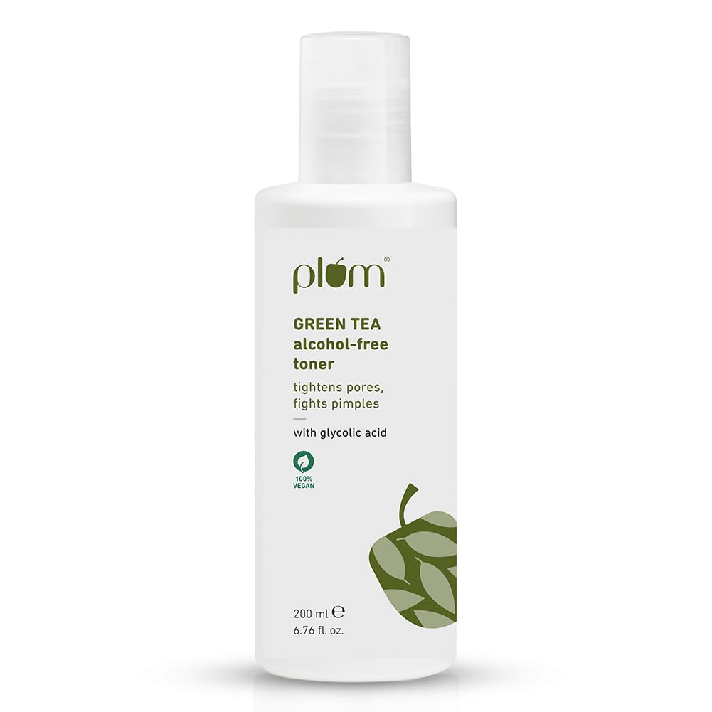 Plum Green Tea Face Toner for Oily & Acne-Prone Skin - Glycolic Acid Formula | Alcohol-Free | Pimple Treatment | Pore Minimizer | Oil Control | Gentle Exfoliation | Unisex Skincare | 200ml | Perfect for Daily Cleansing & Post-Workout Refreshment
