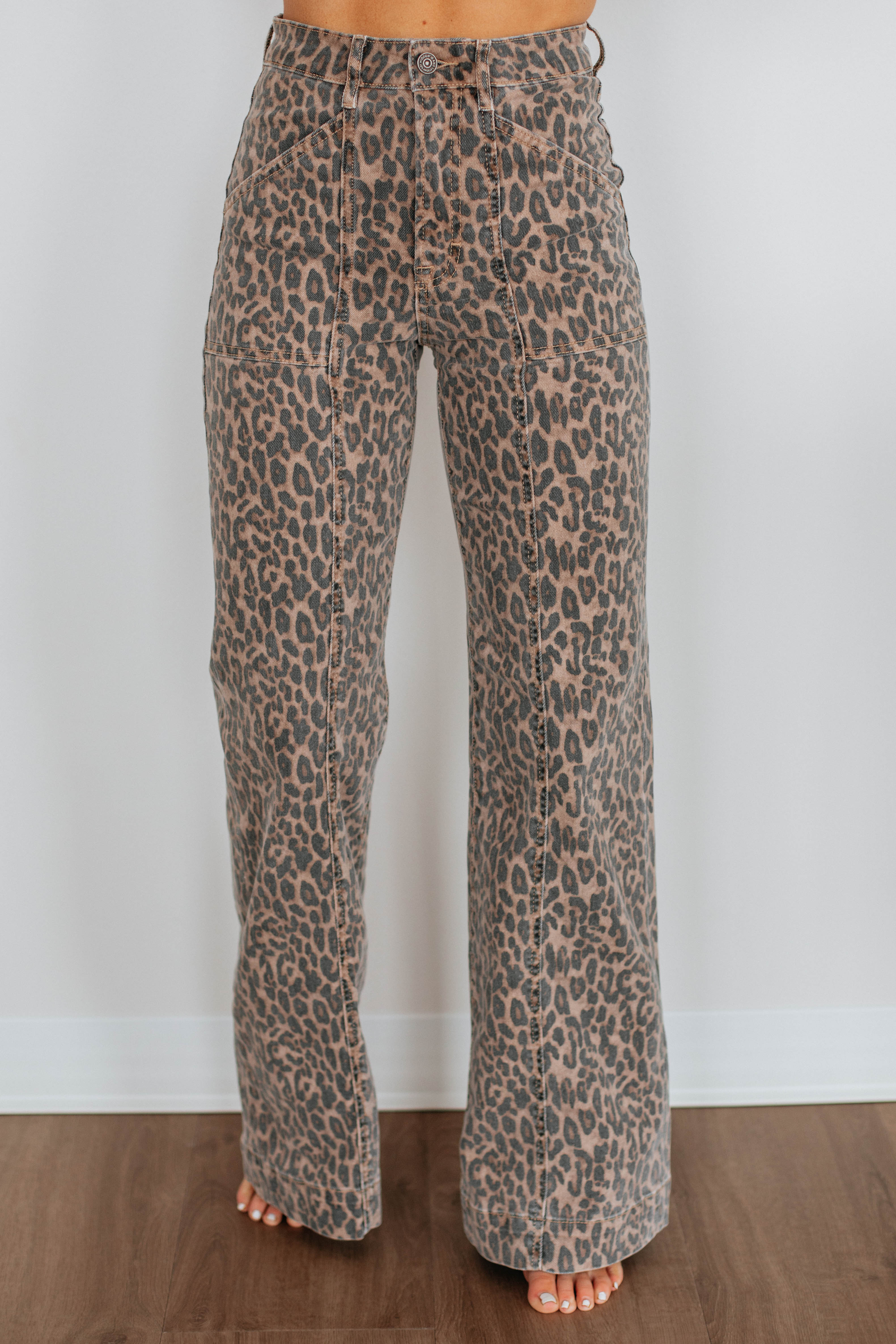 Stylish Happi Hidden Jeans with Cheetah Print - Trendy Women's High Waisted Stretch Denim Pants for Casual Wear & Night Out