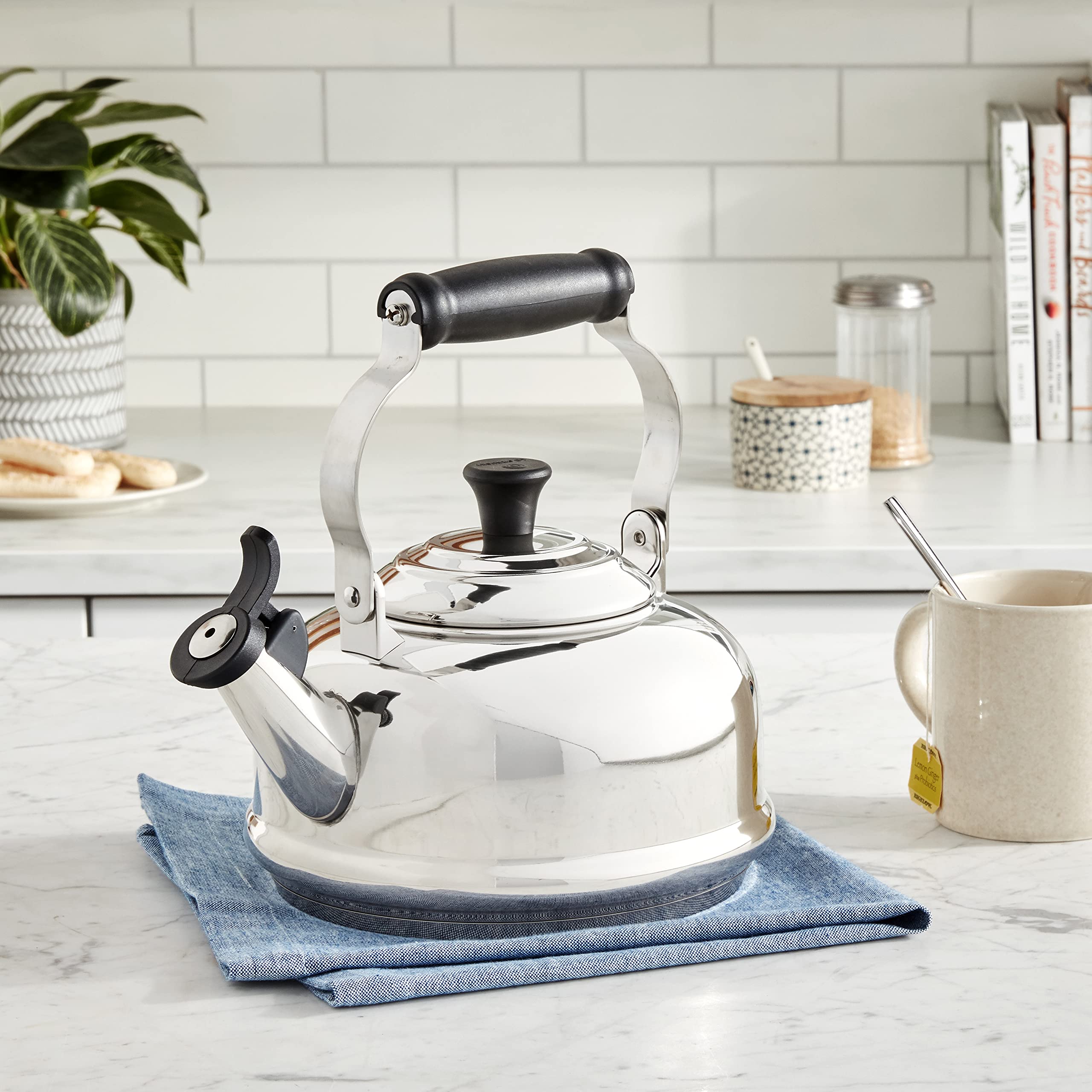 Le Creuset 1.7 Quart Stainless Steel Whistling Tea Kettle - Classic Whistling Stovetop Kettle for Tea, Coffee & Hot Water - Perfect for Home, Office & Outdoor Use