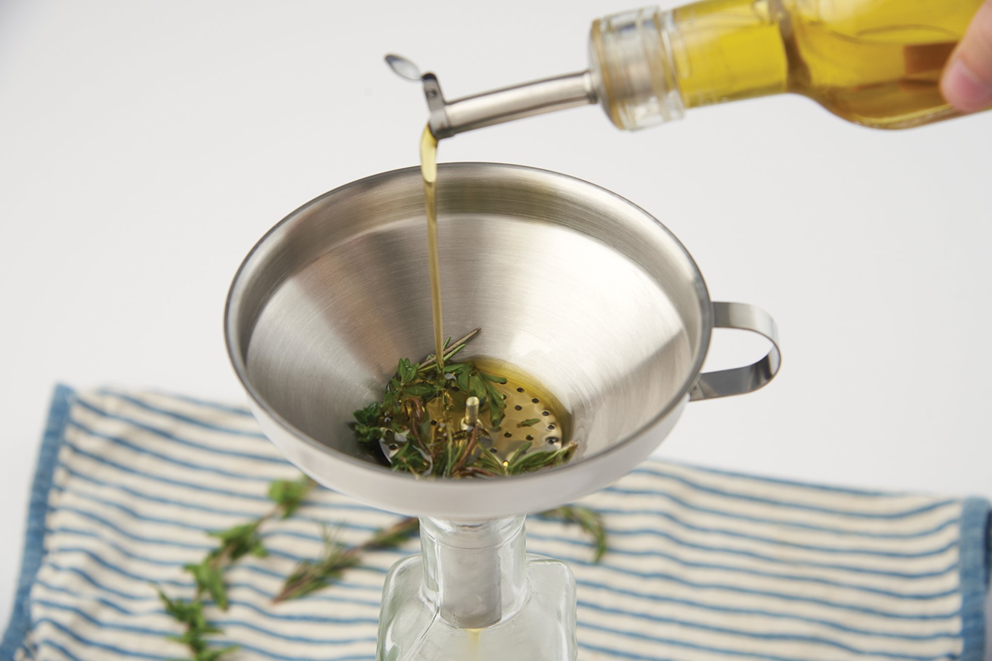 Fox Run Stainless Steel Funnel with Removable Strainer - 5 x 5 x 4.75 Inches - Perfect for Canning, Baking, and Kitchen Liquid Transfer