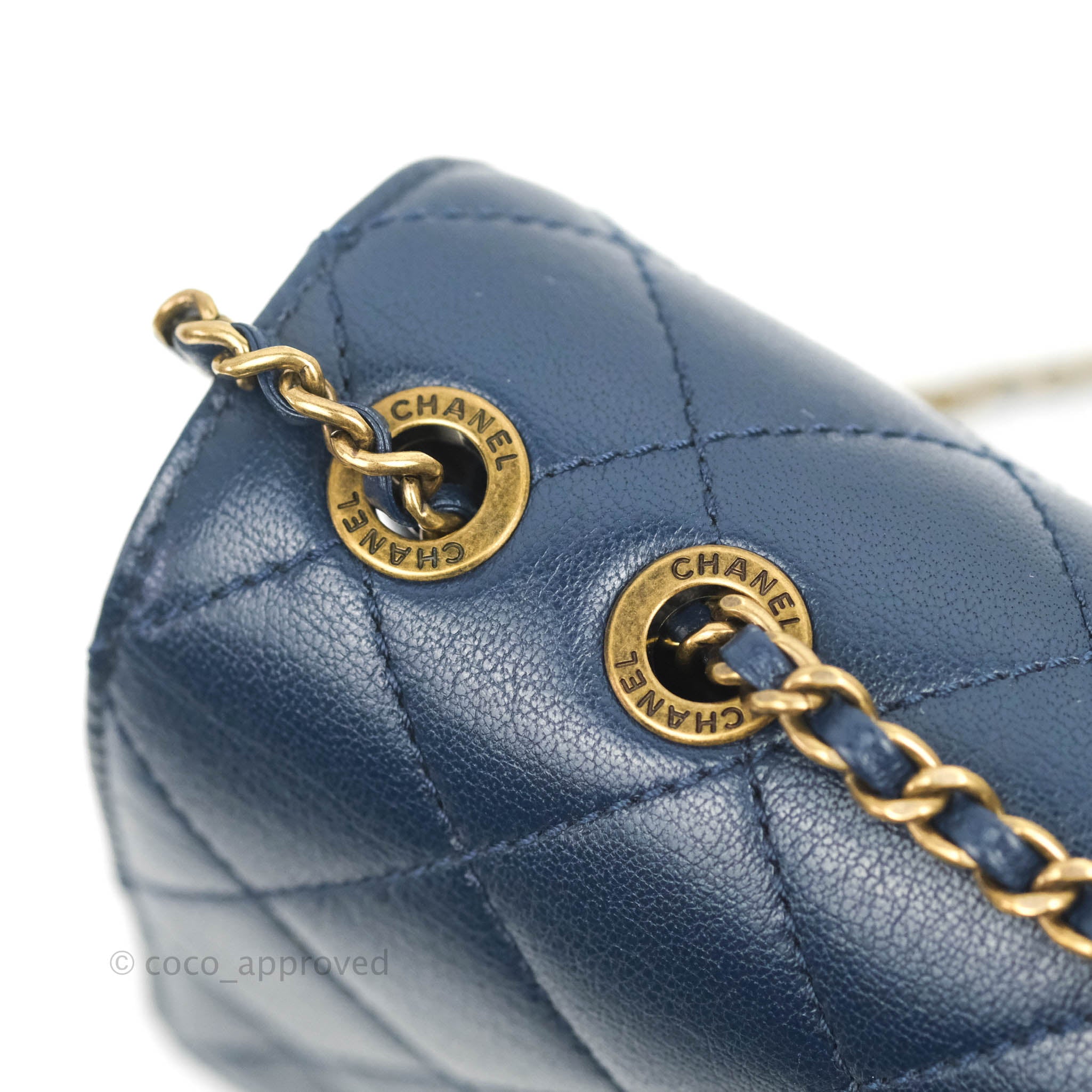 Chanel Vintage Navy Blue Sheepskin Leather Flap Bag with Aged Gold Hardware - Perfect for Evening Events & Luxury Fashion Accessories
