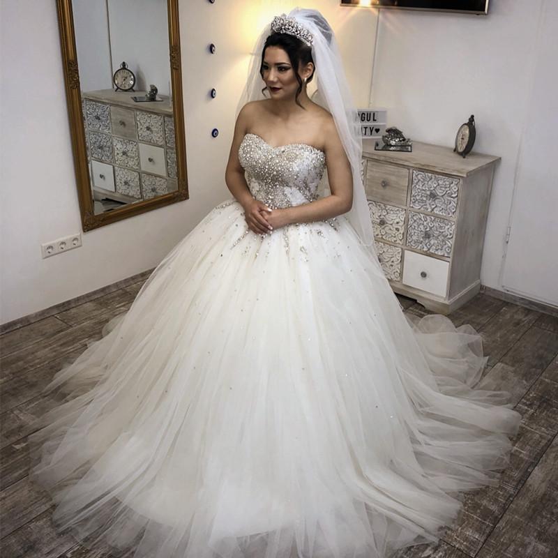 Elegant Crystal Beaded Sweetheart Neckline Tulle Wedding Dress Ball Gown for Brides - Perfect for Church Ceremonies, Beach Weddings & Formal Receptions