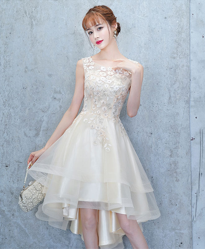 Elegant Light Champagne Tulle Lace Prom Dress with Floral Appliques - A-Line Homecoming Ball Gown for Formal Dances, Quinceañera & Special Occasions