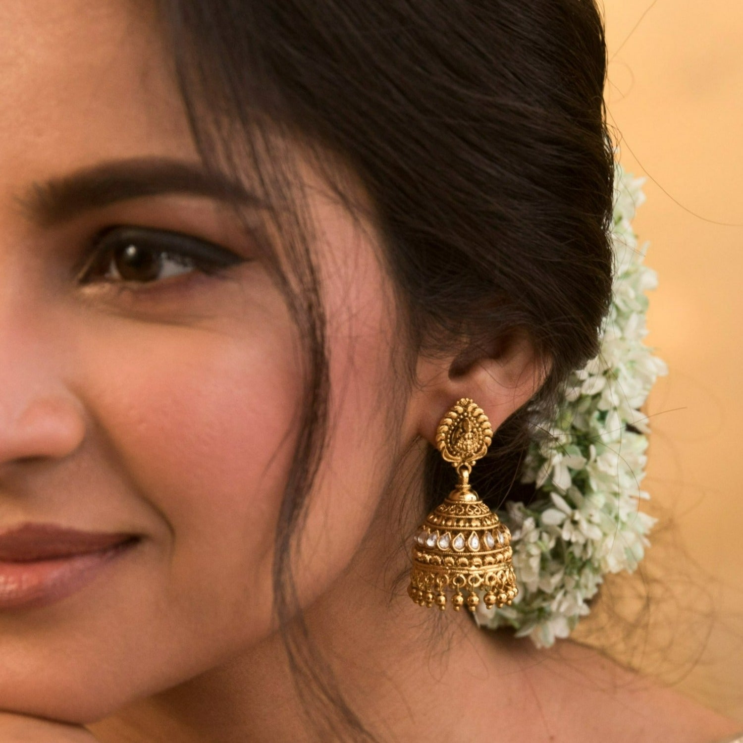 Sobha Antique Jhumki Earrings for Women - Traditional Indian Ethnic Jewelry - Handcrafted Kundan Dangle Earrings - Perfect for Weddings, Parties & Festive Occasions